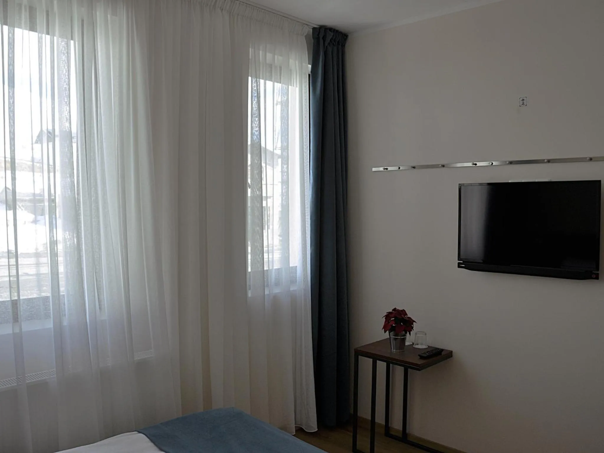 Day, Bed in Monte Hotel