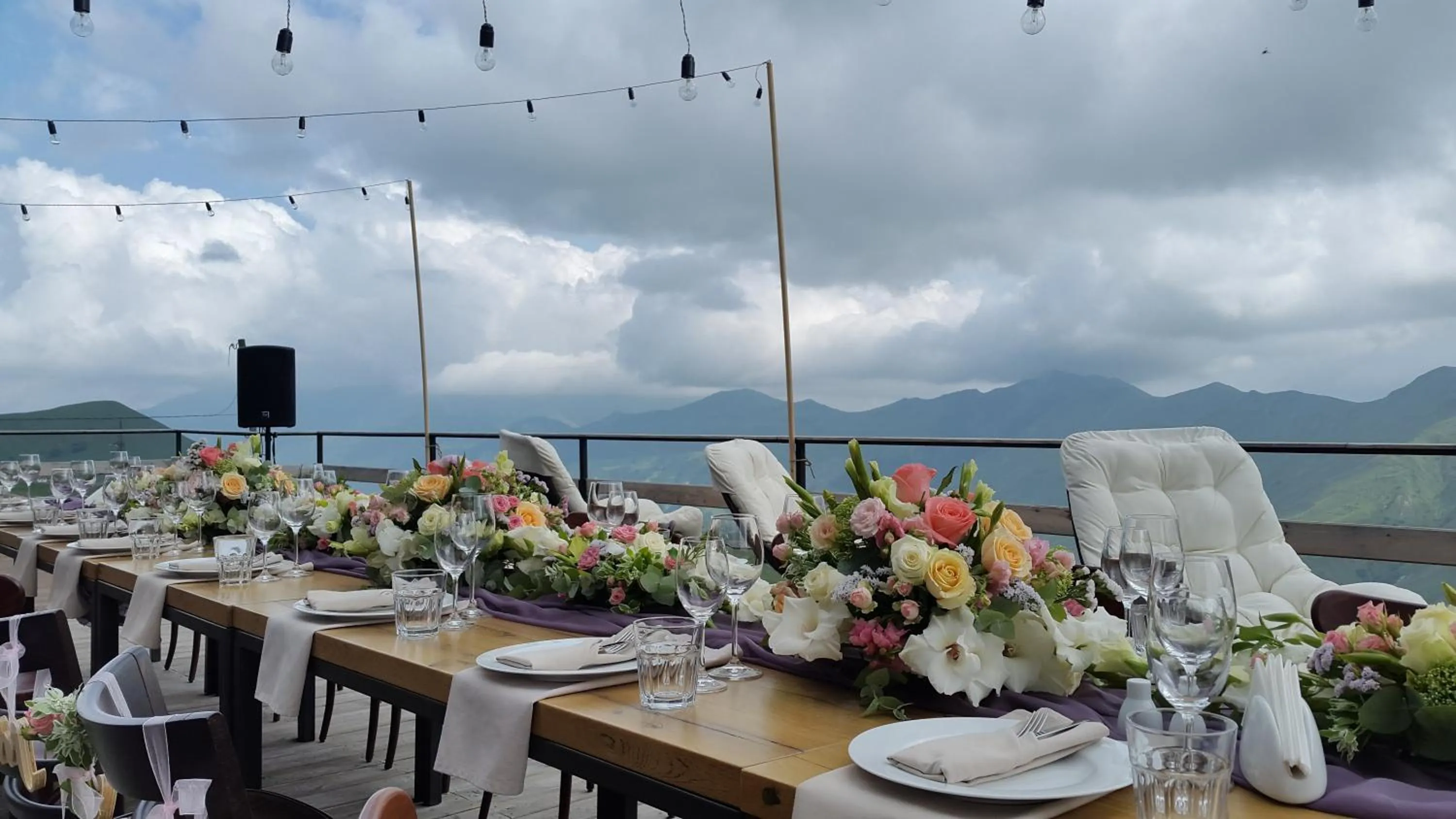 Restaurant/places to eat in Monte Hotel