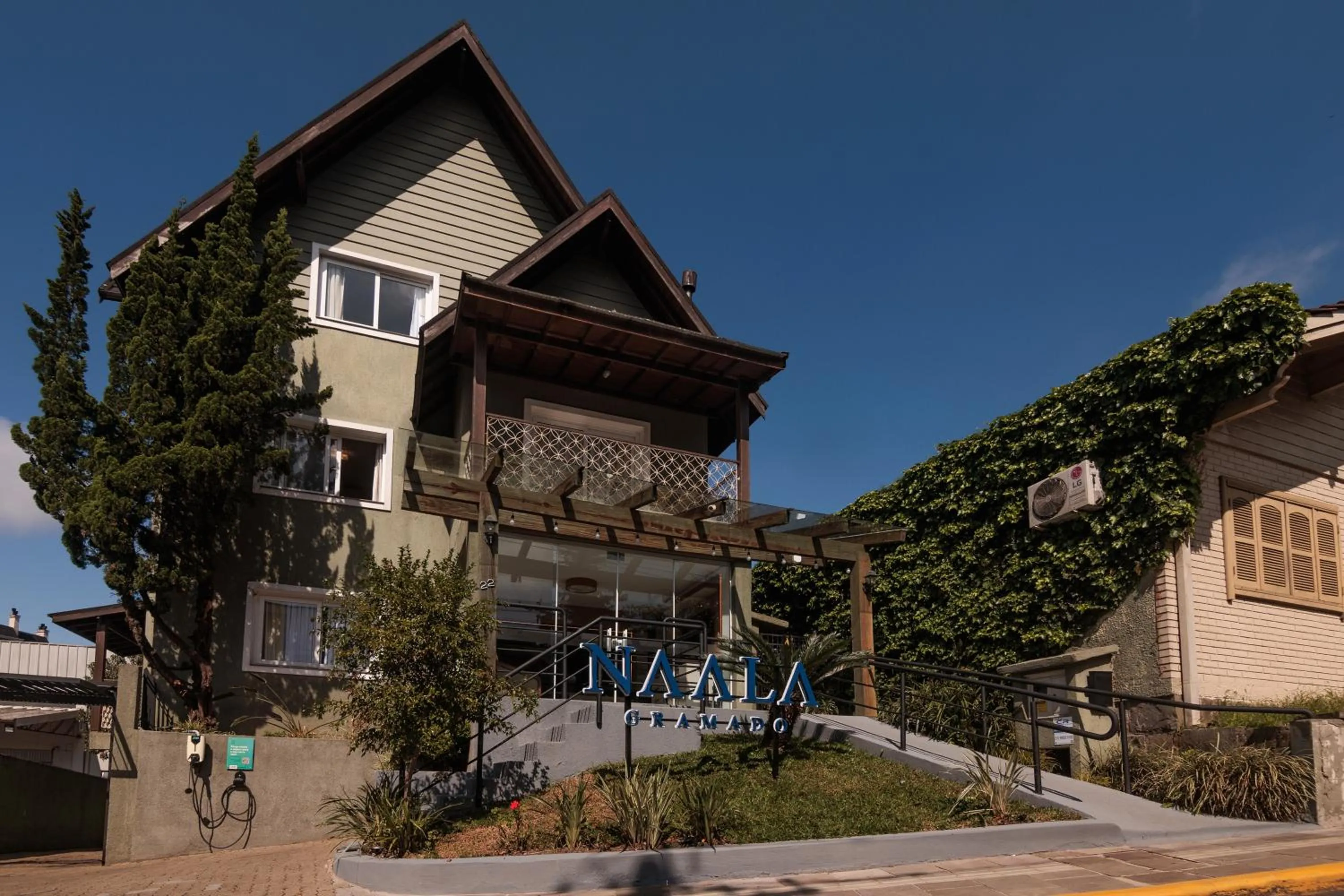 Property building in Pousada Naala Gramado