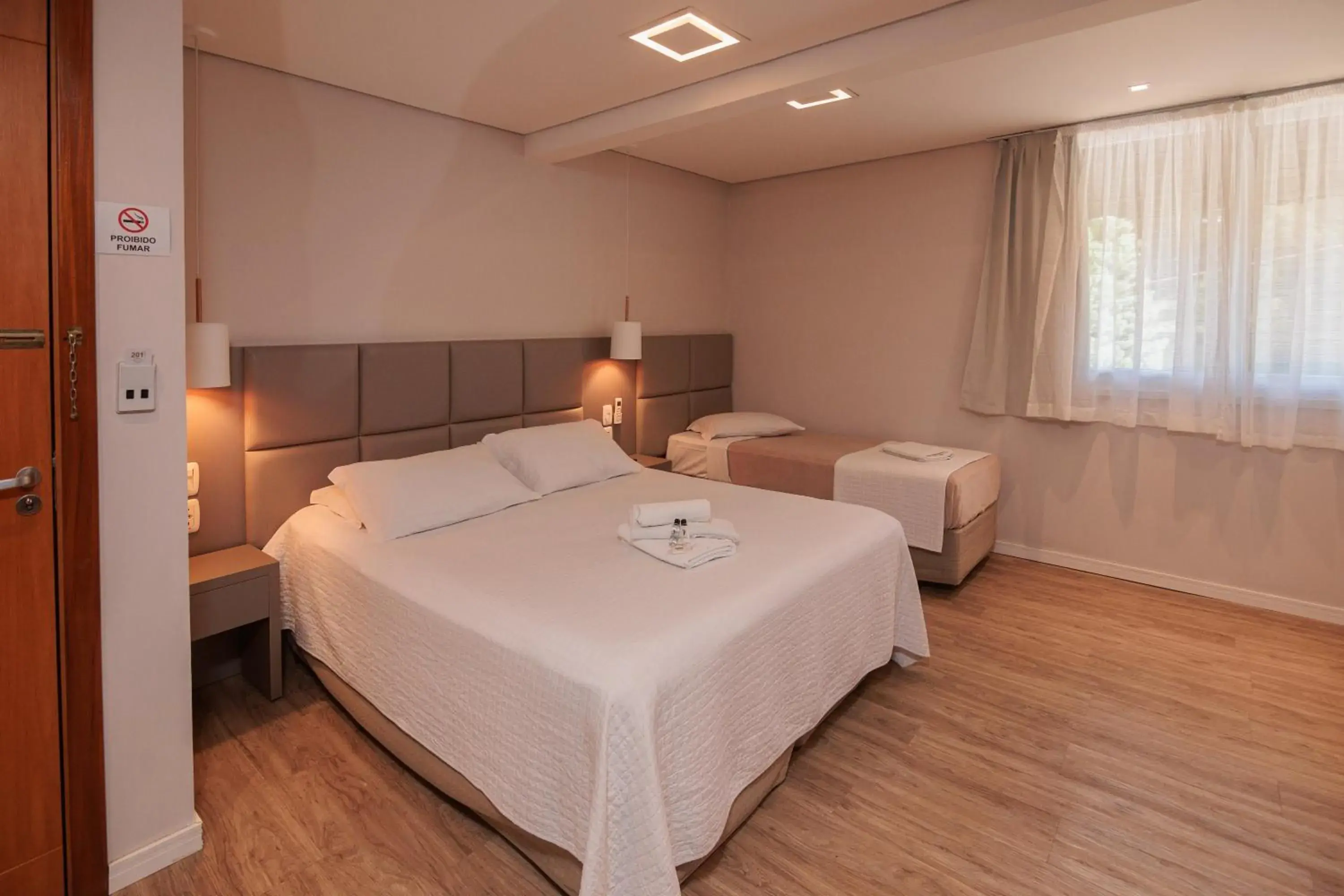 Triple Room with Bath in Pousada Zammá Gramado Triple Room with Bath in Pousada Zammá Gramado