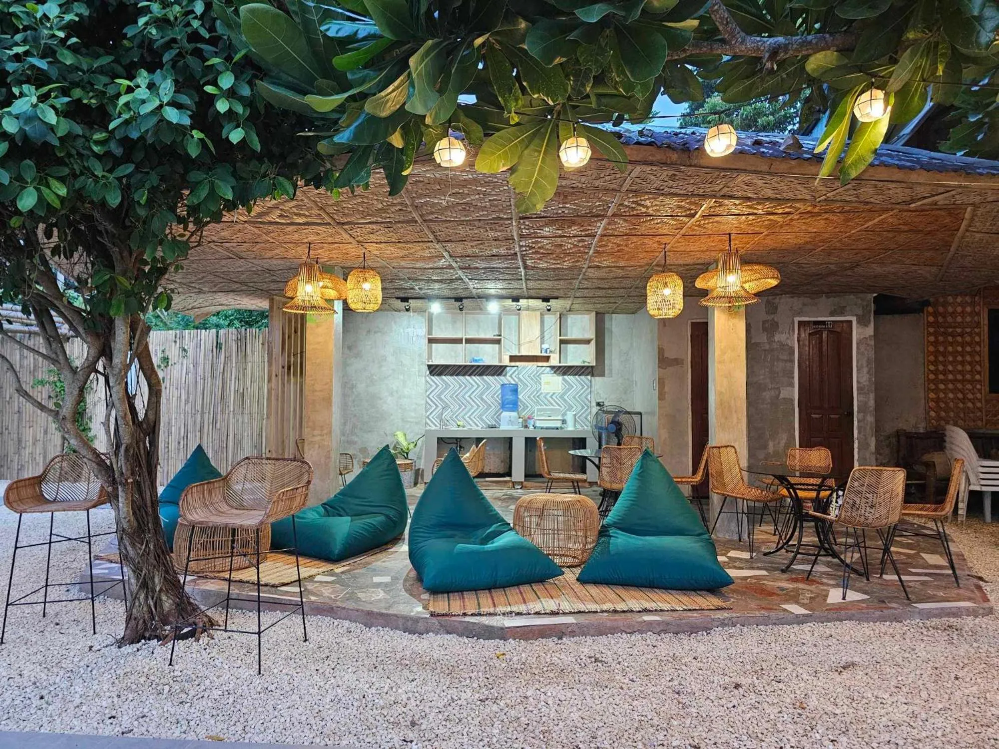 Property building in Acacia Sunset Village Inn