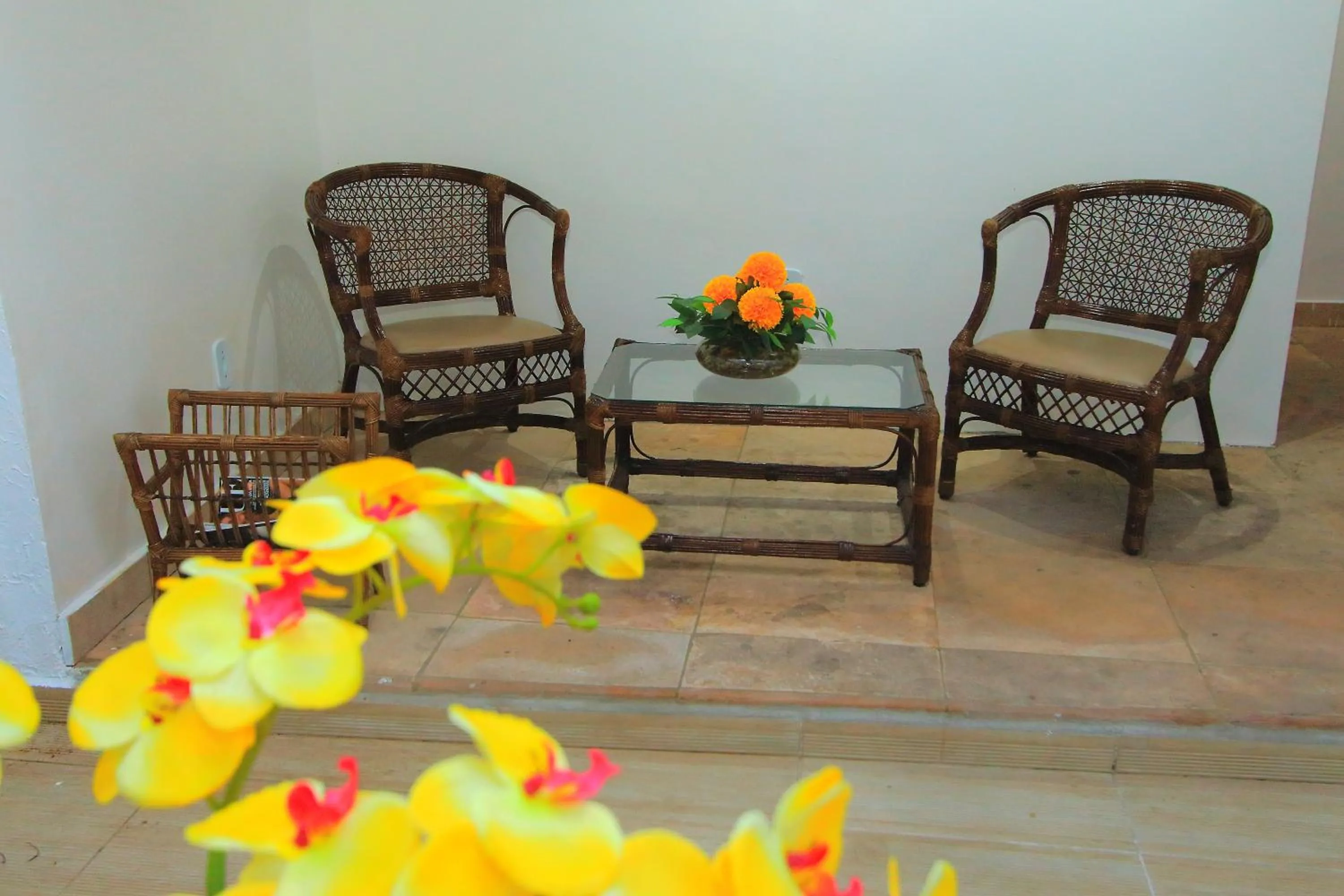 Communal lounge/ TV room in Navegantes Hotel