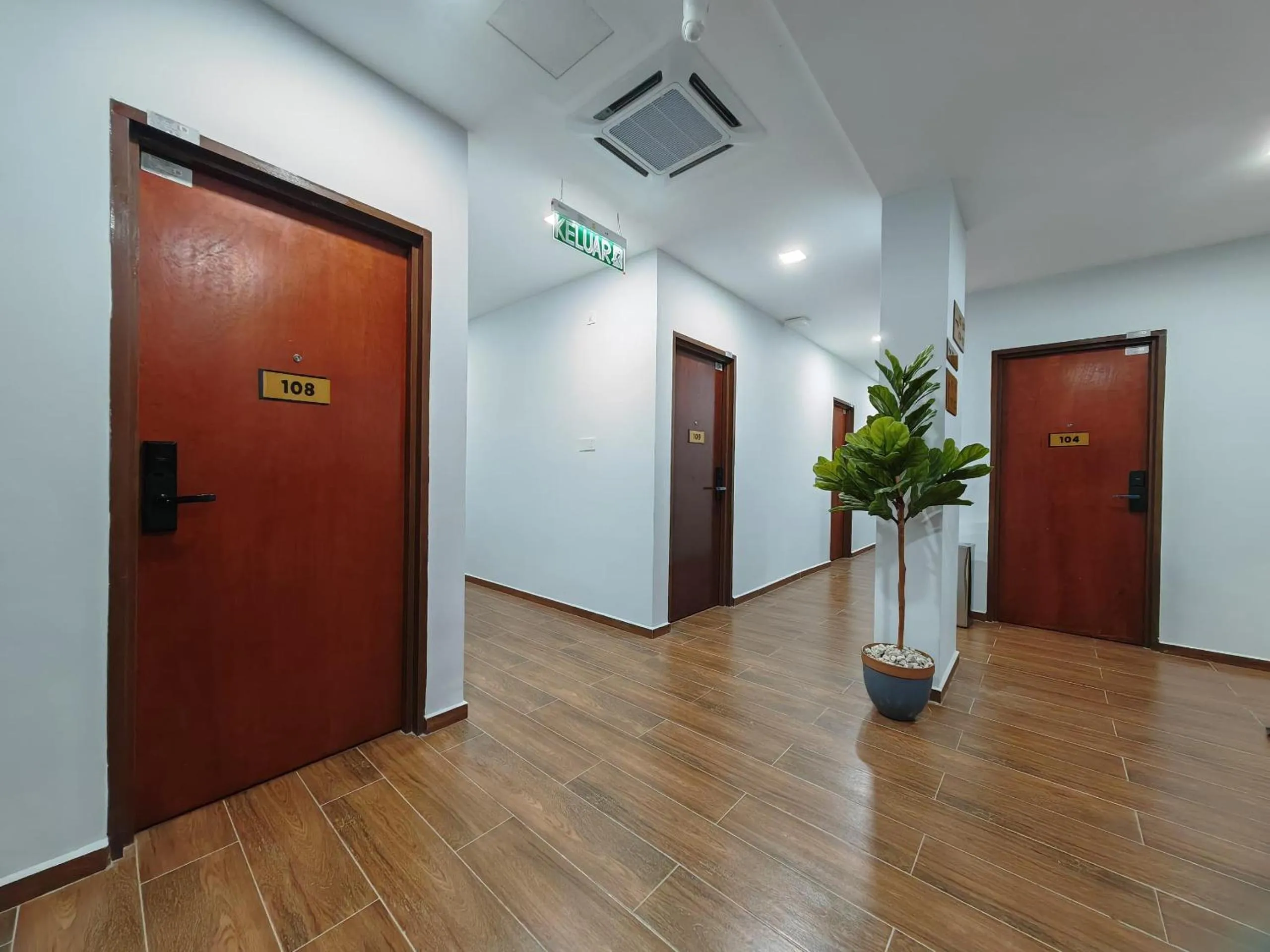 Property building in Sh Garden Hotel