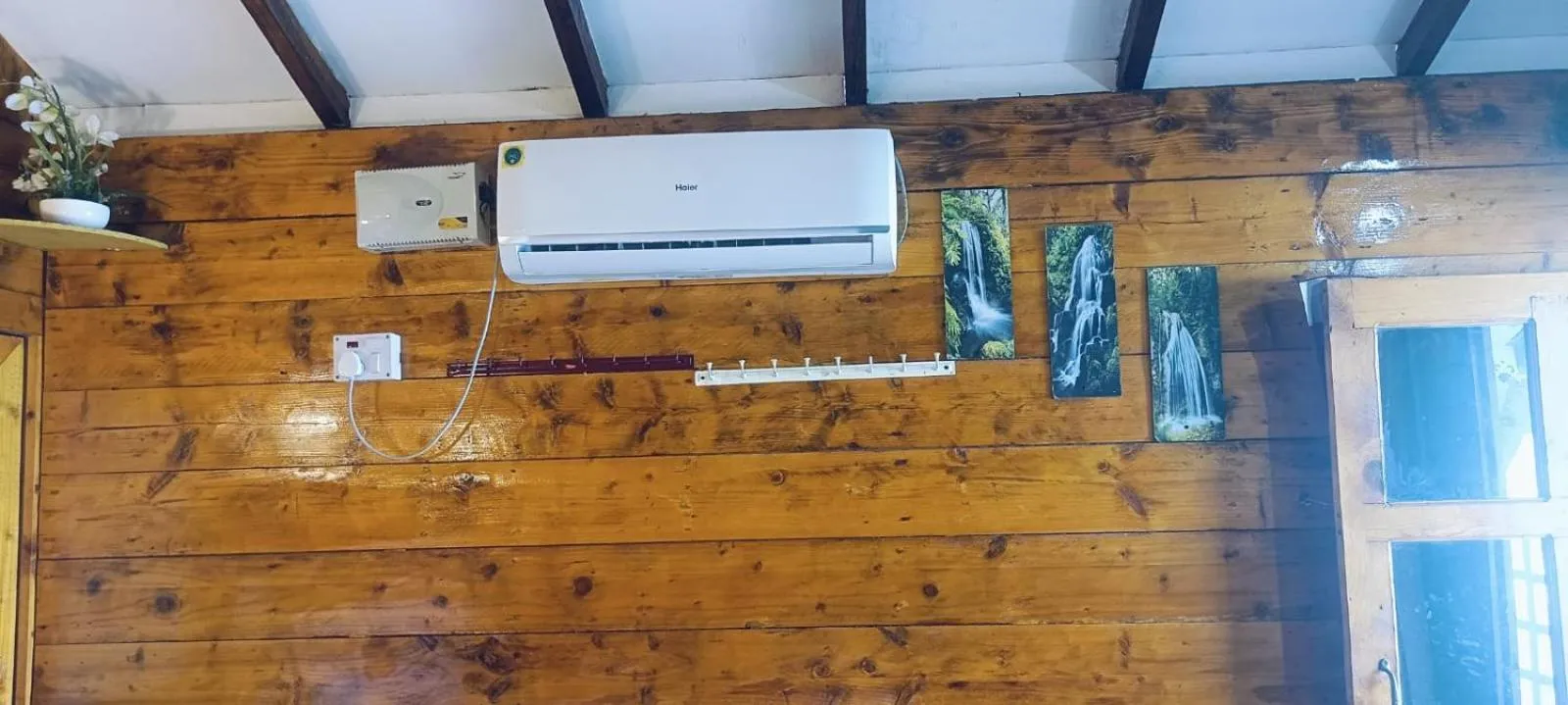 room service in Lira Beach Place