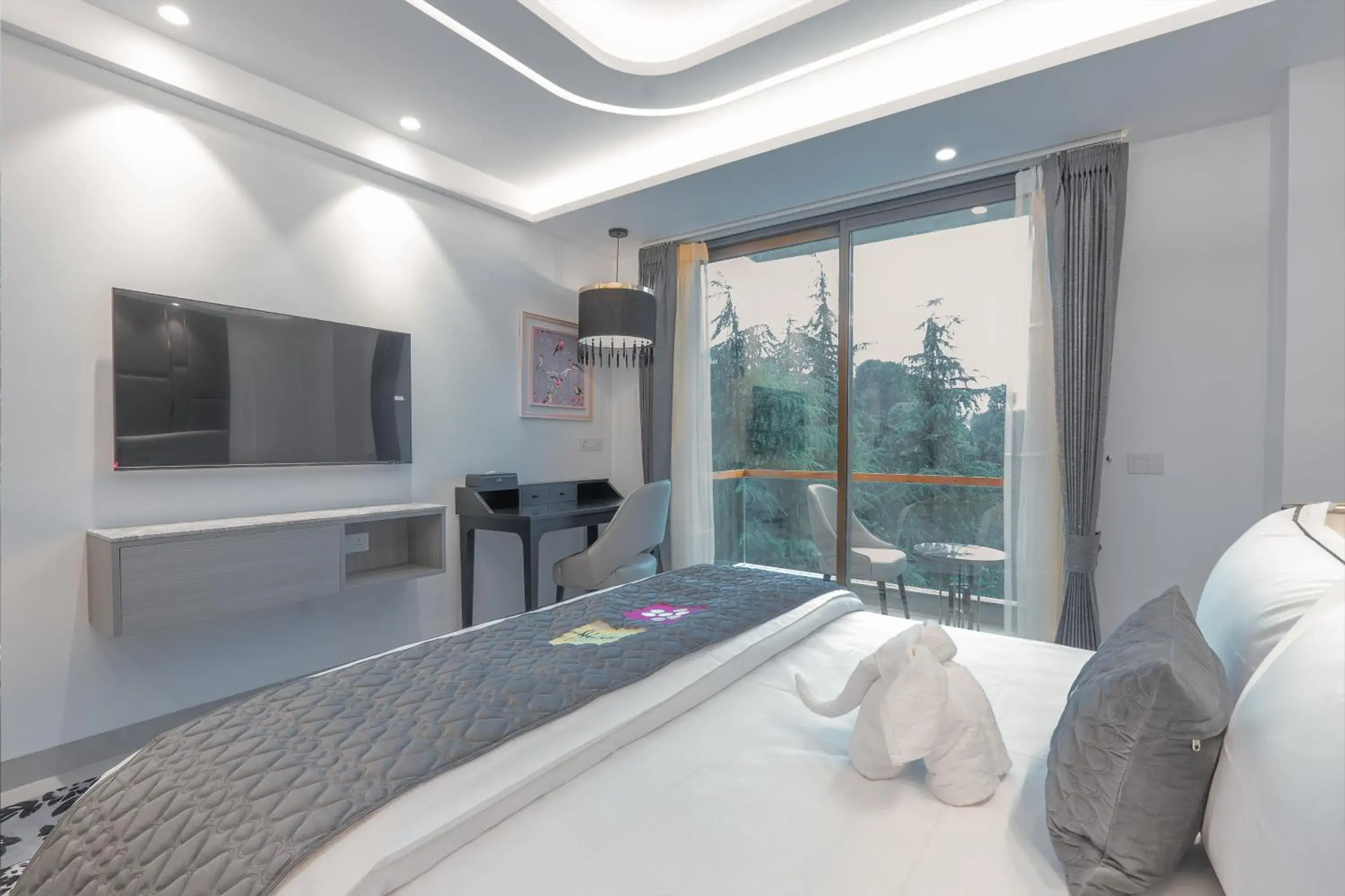 King Room in Mastiff Select Mandavya Dharamkot, McLeodganj King Room in Mastiff Select Mandavya Dharamkot, McLeodganj