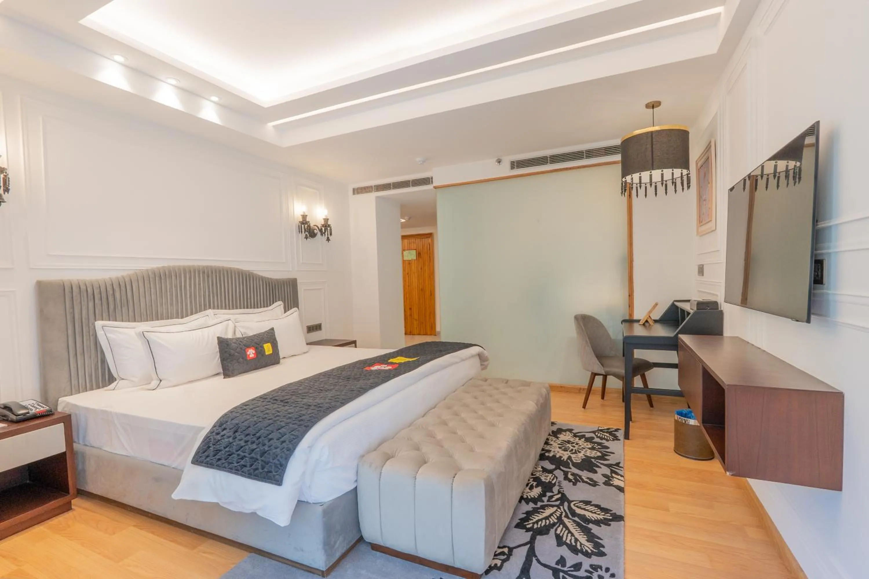 Bed in Mastiff Select Mandavya Dharamkot, McLeodganj