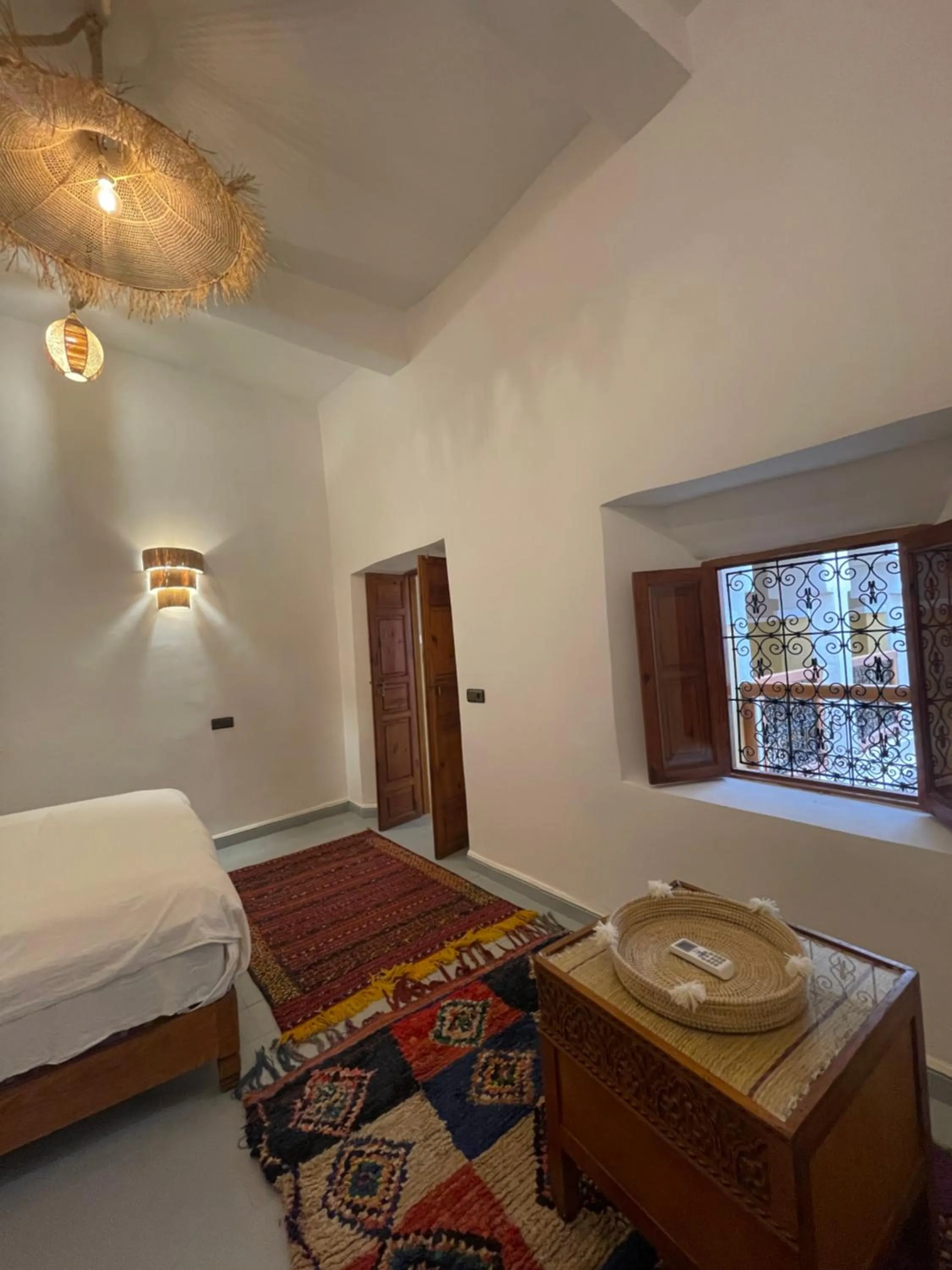 Photo of the whole room, Bed in Riad La Calèche