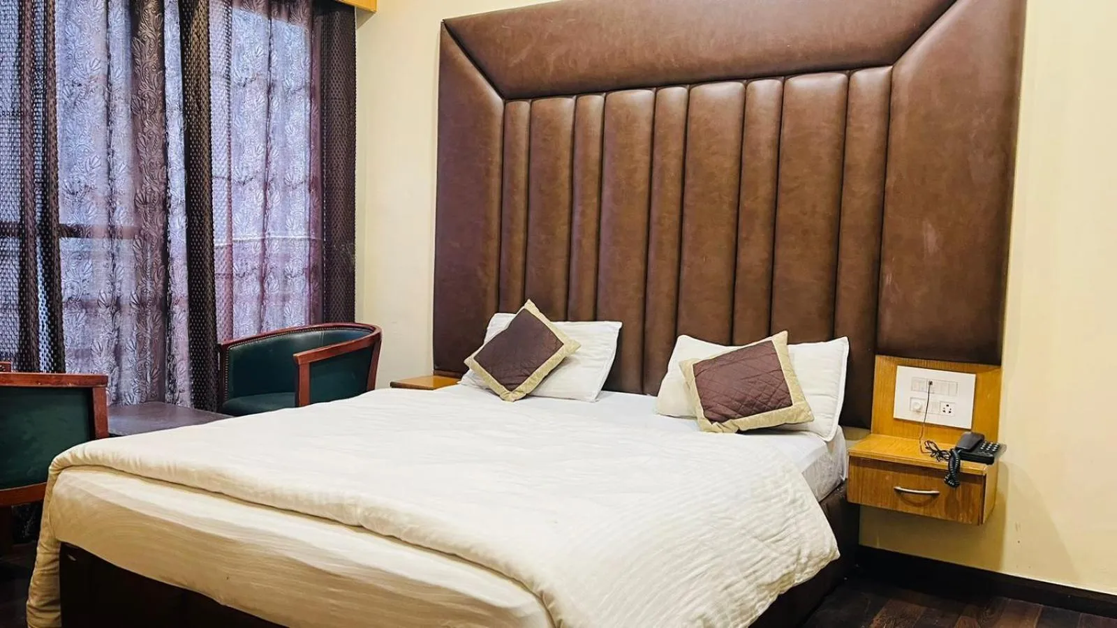 Bed in Hotel New Holiday