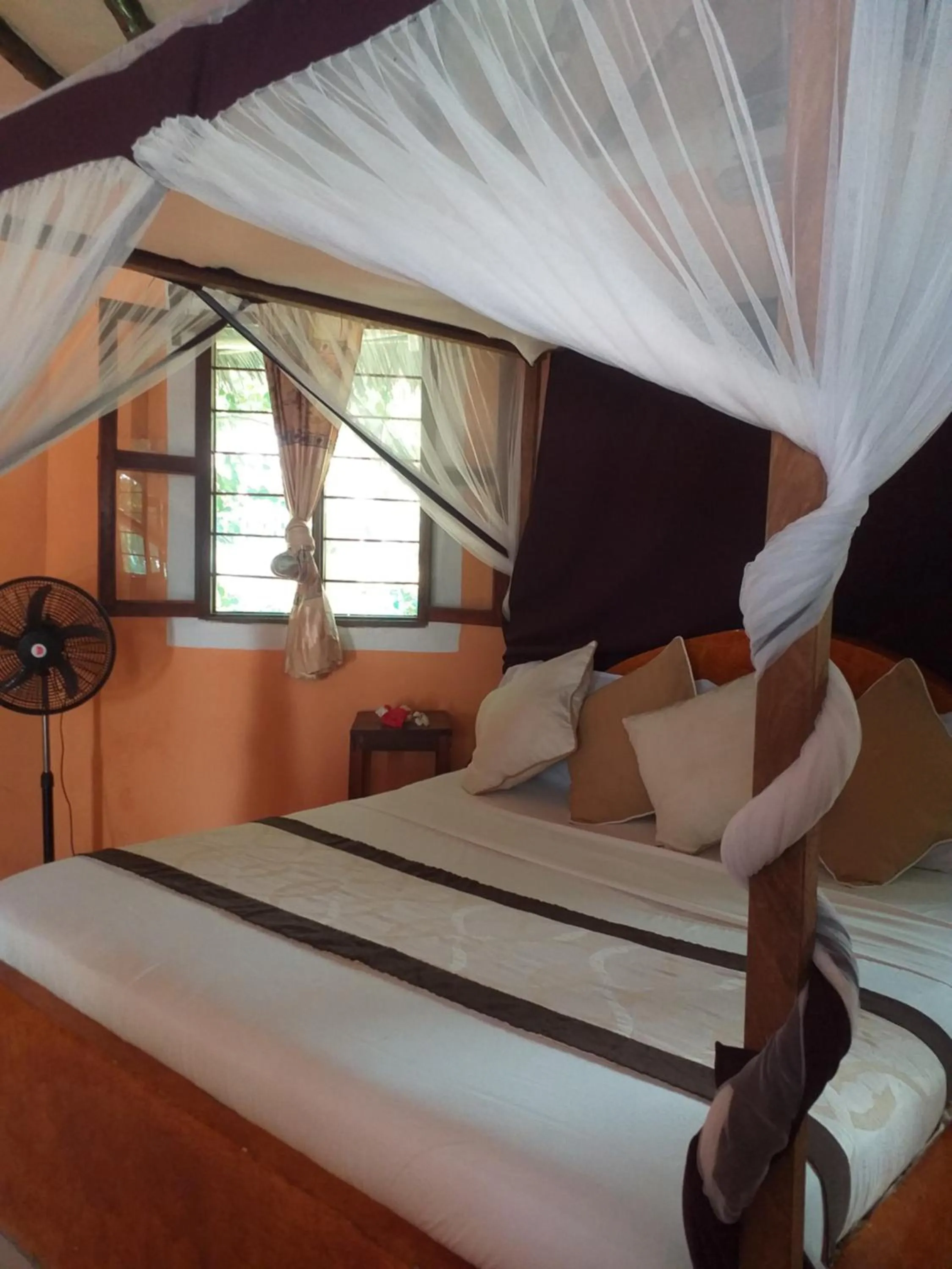 Bed in Kaure Sand Beach Lodge