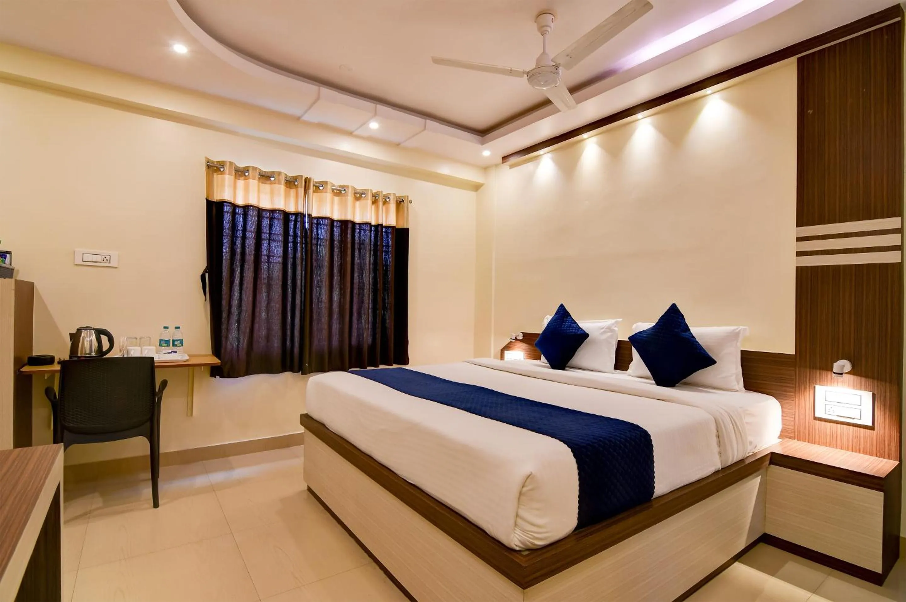 Bed in Hotel Nilachal