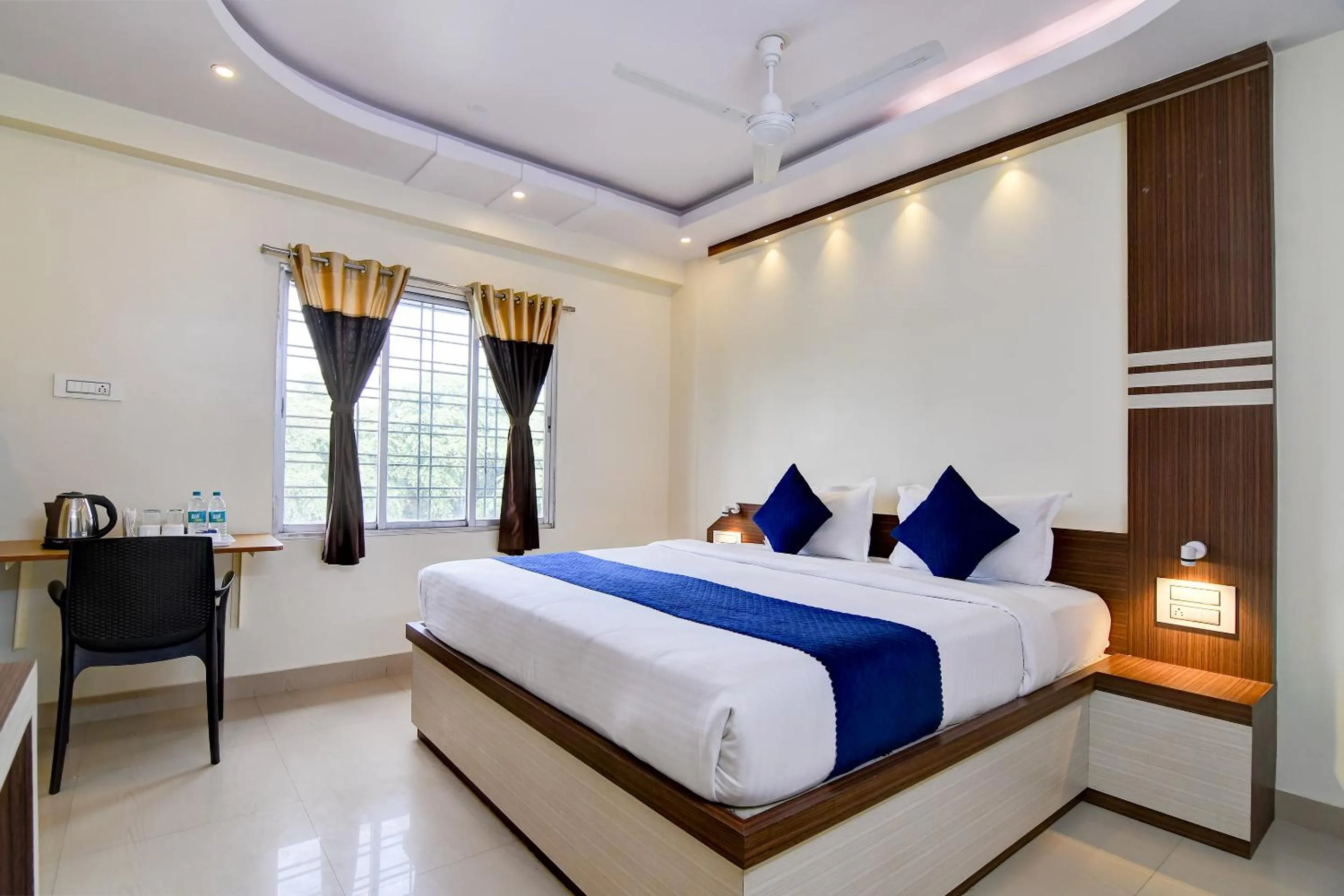 Bed in Hotel Nilachal