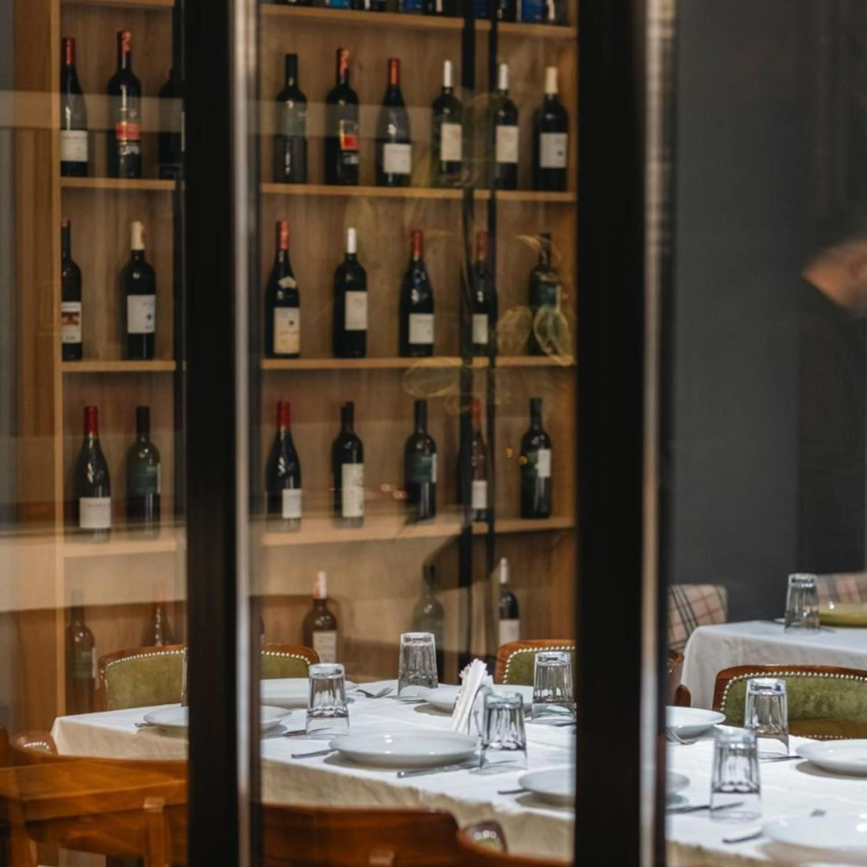 Restaurant/places to eat in Oxygen Boutique Hotel