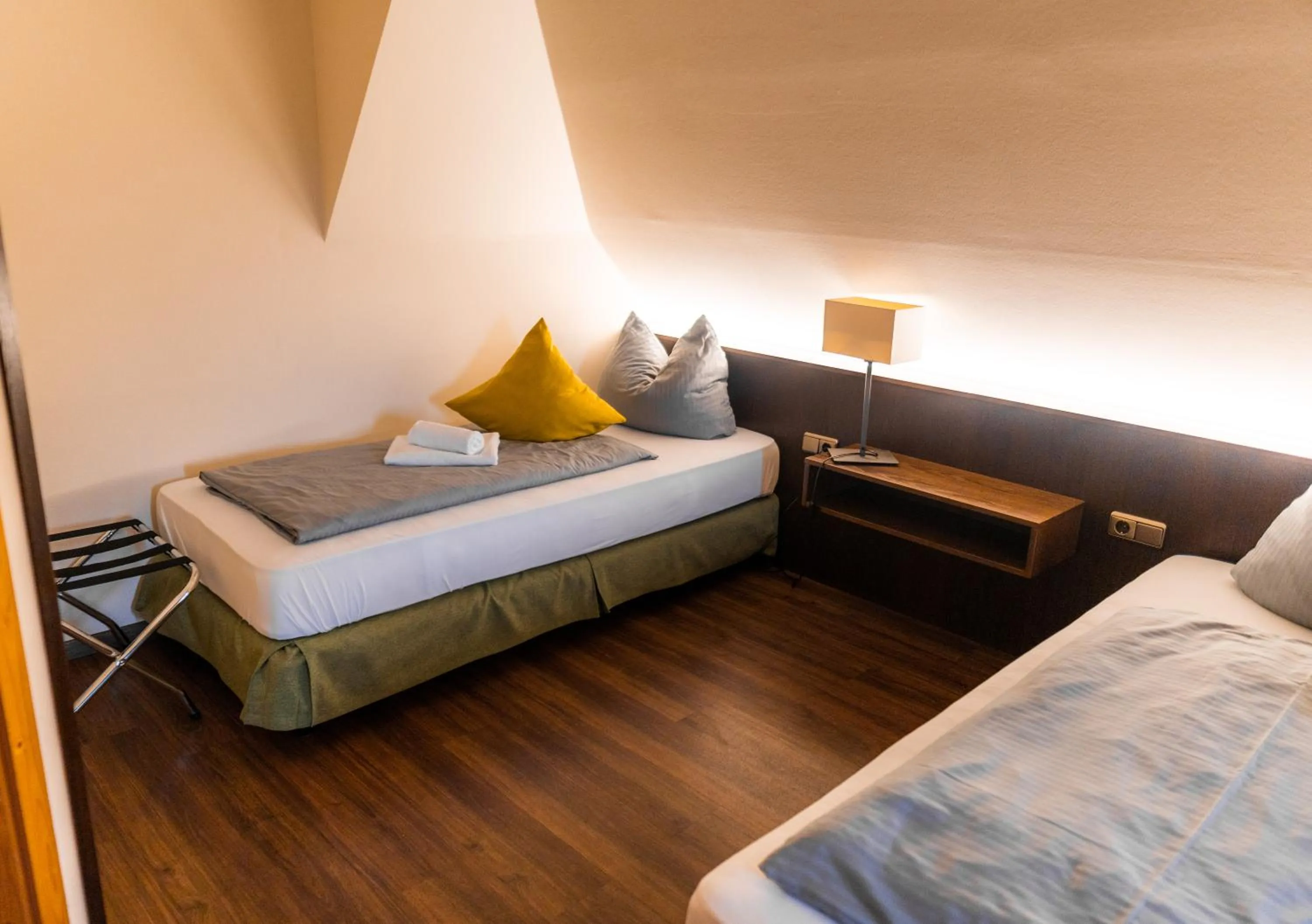 Bed in Hotel Restaurant Mughal