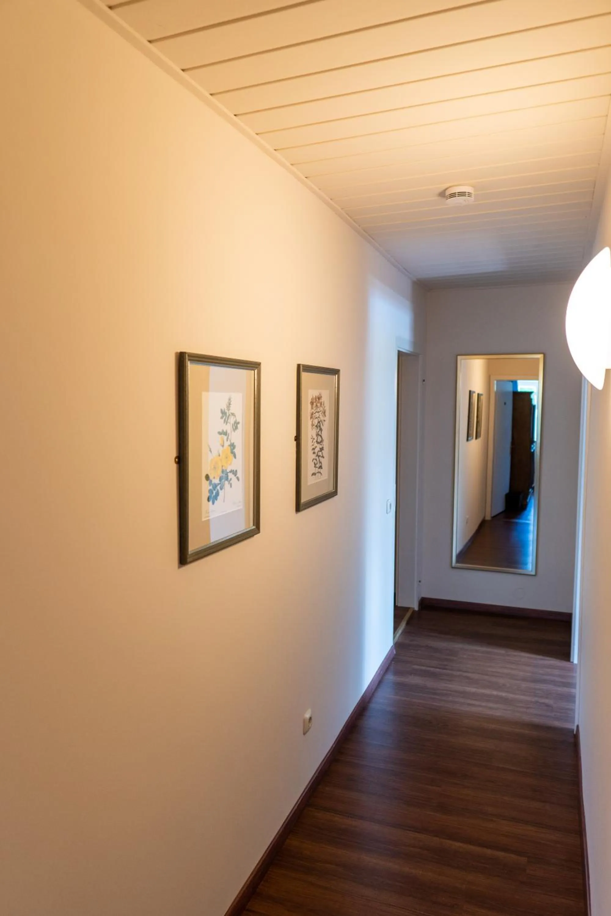 Decorative detail in Hotel Restaurant Mughal