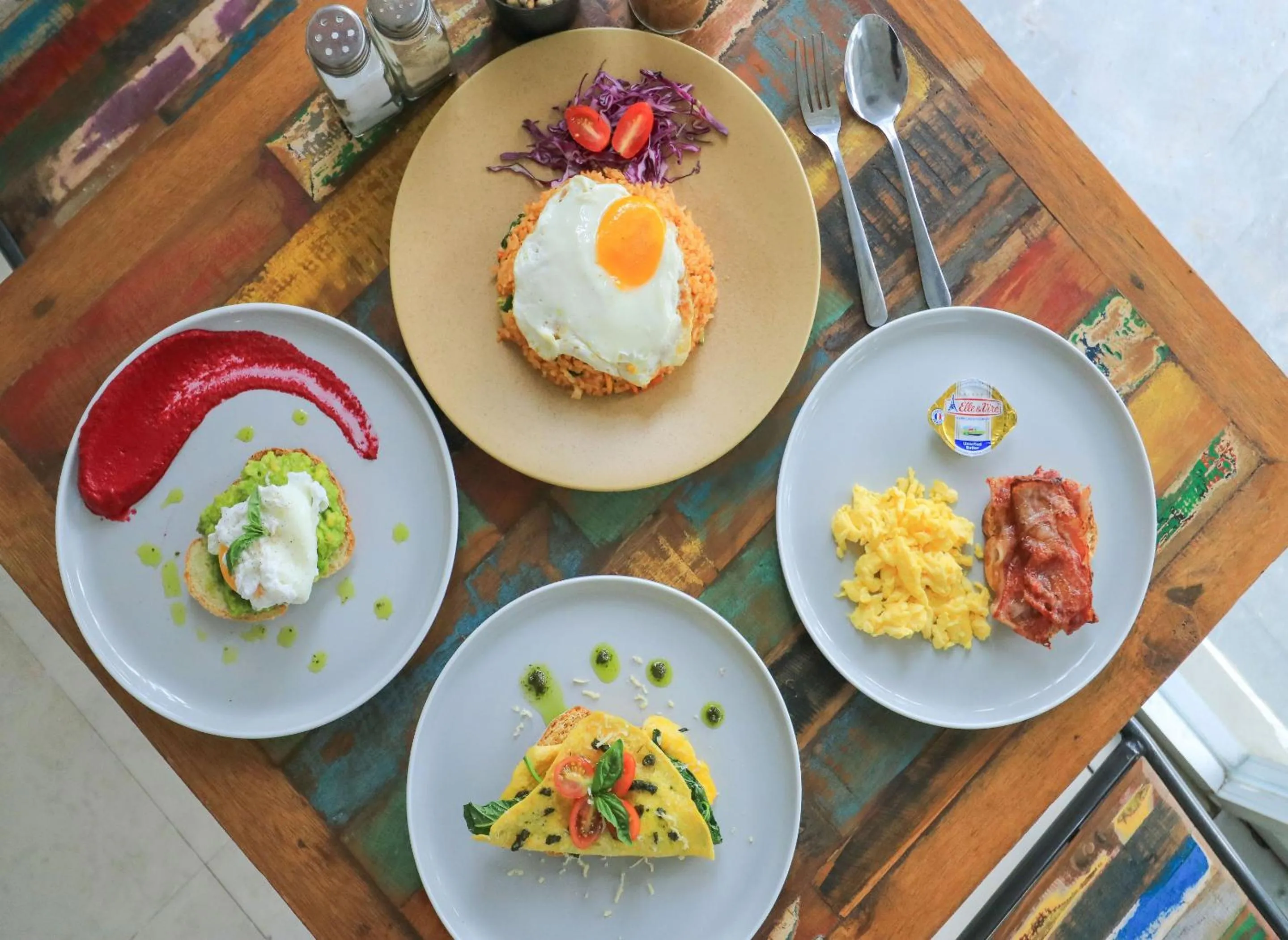 Breakfast in The Wina Echo Beach Guest House