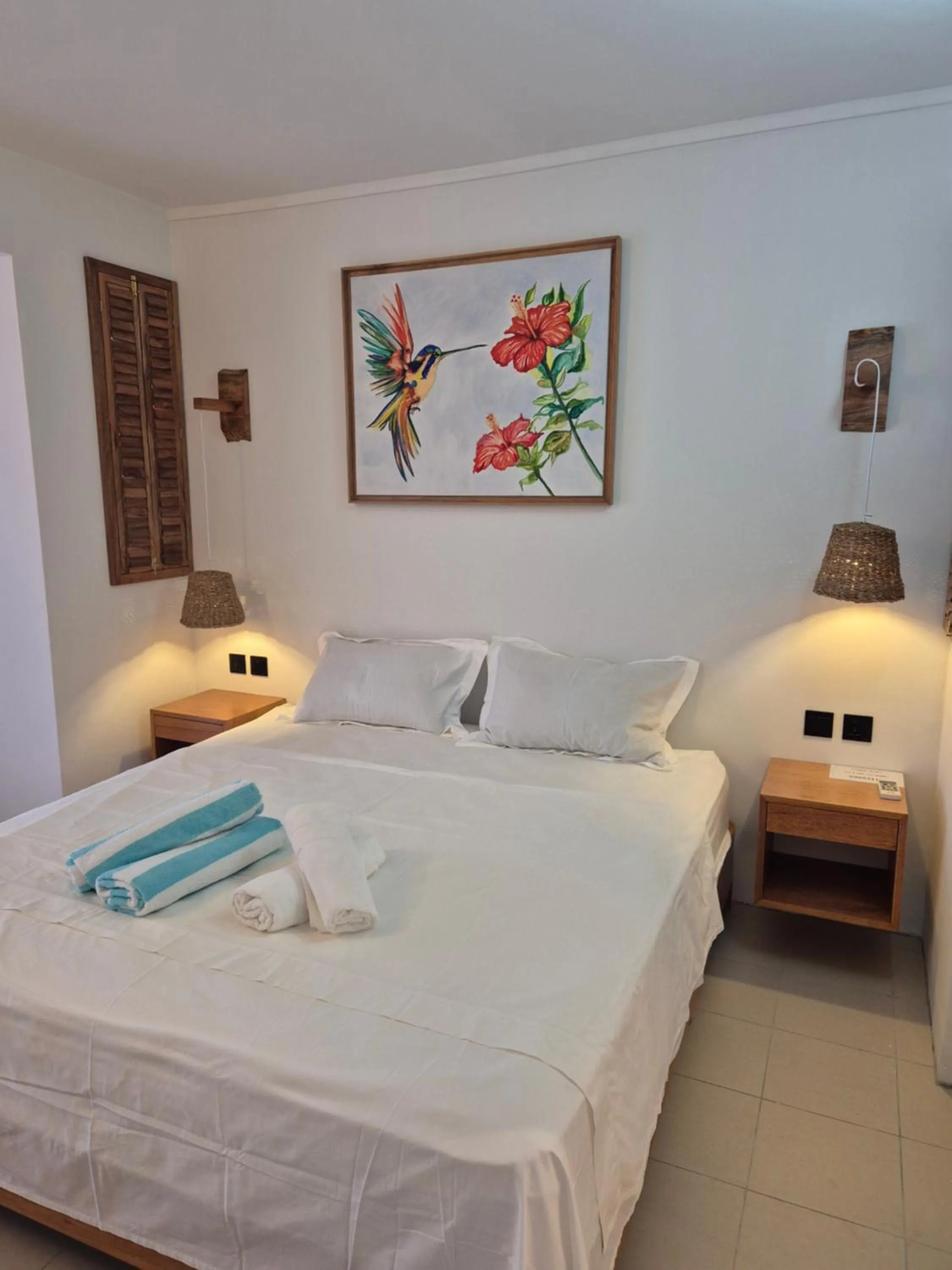 Bed in Colibri Beach Villas