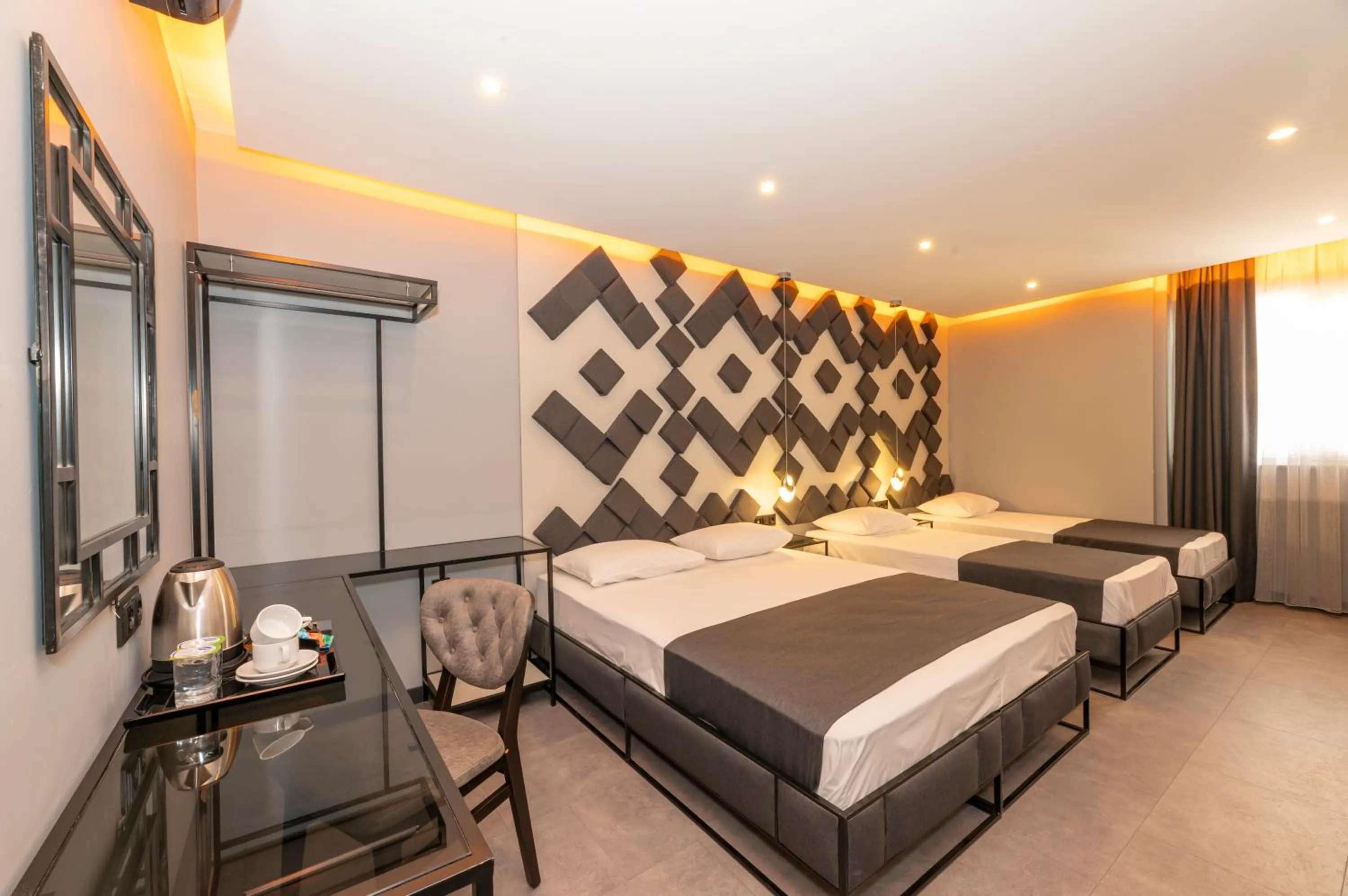 Photo of the whole room, Bed in White Palace Hotel