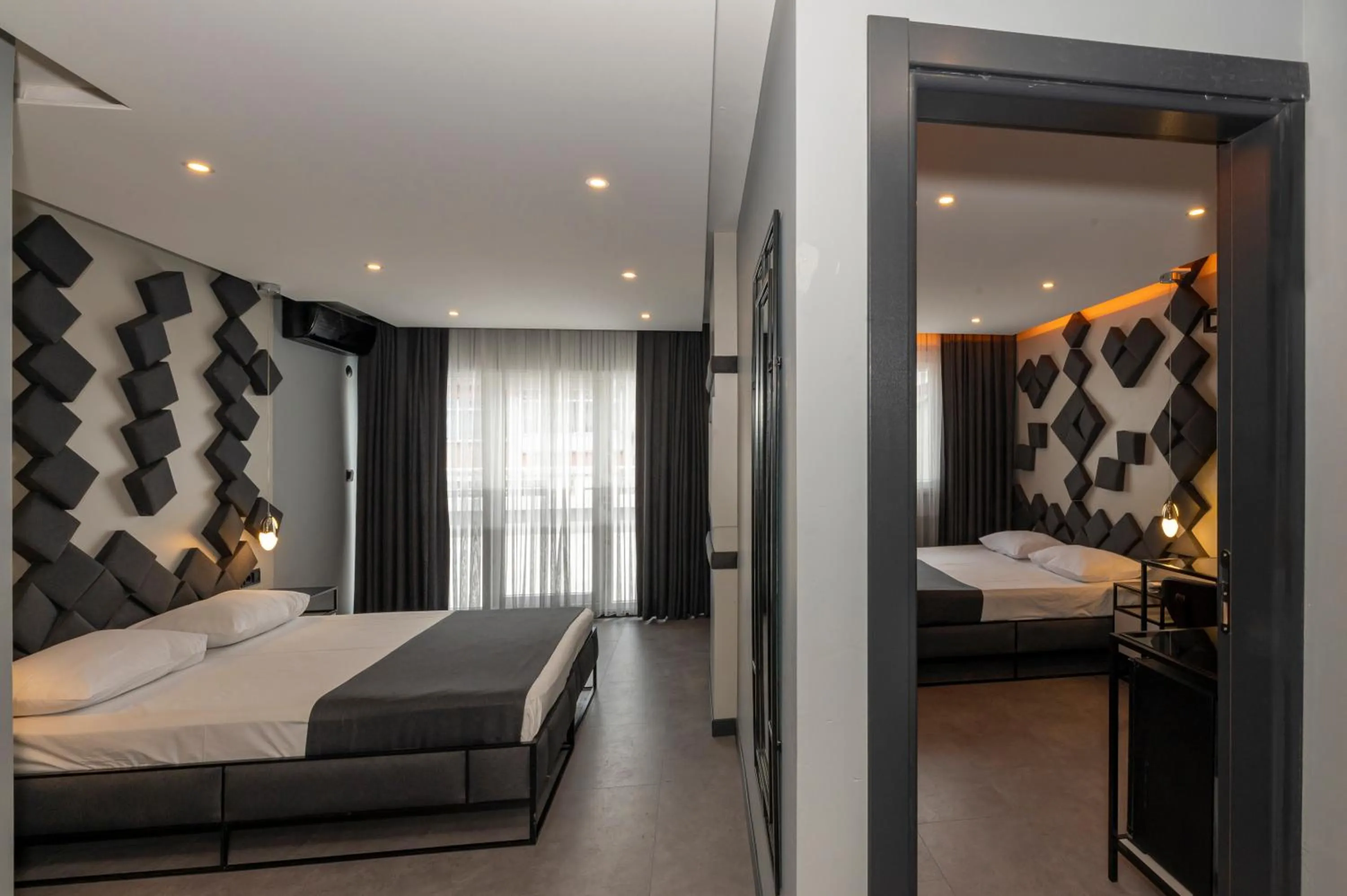 Photo of the whole room, Bed in White Palace Hotel