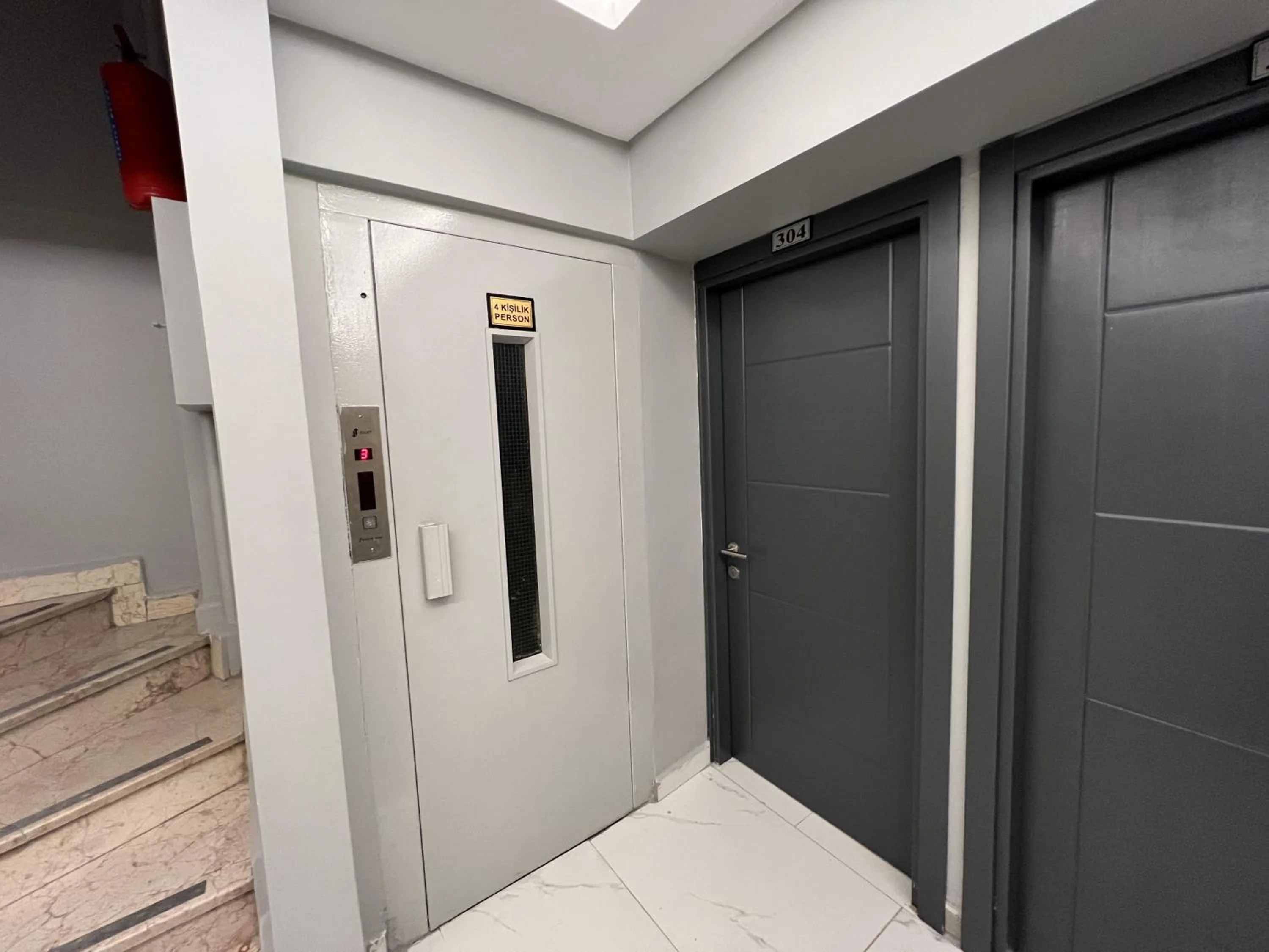 elevator in Hotel Prima