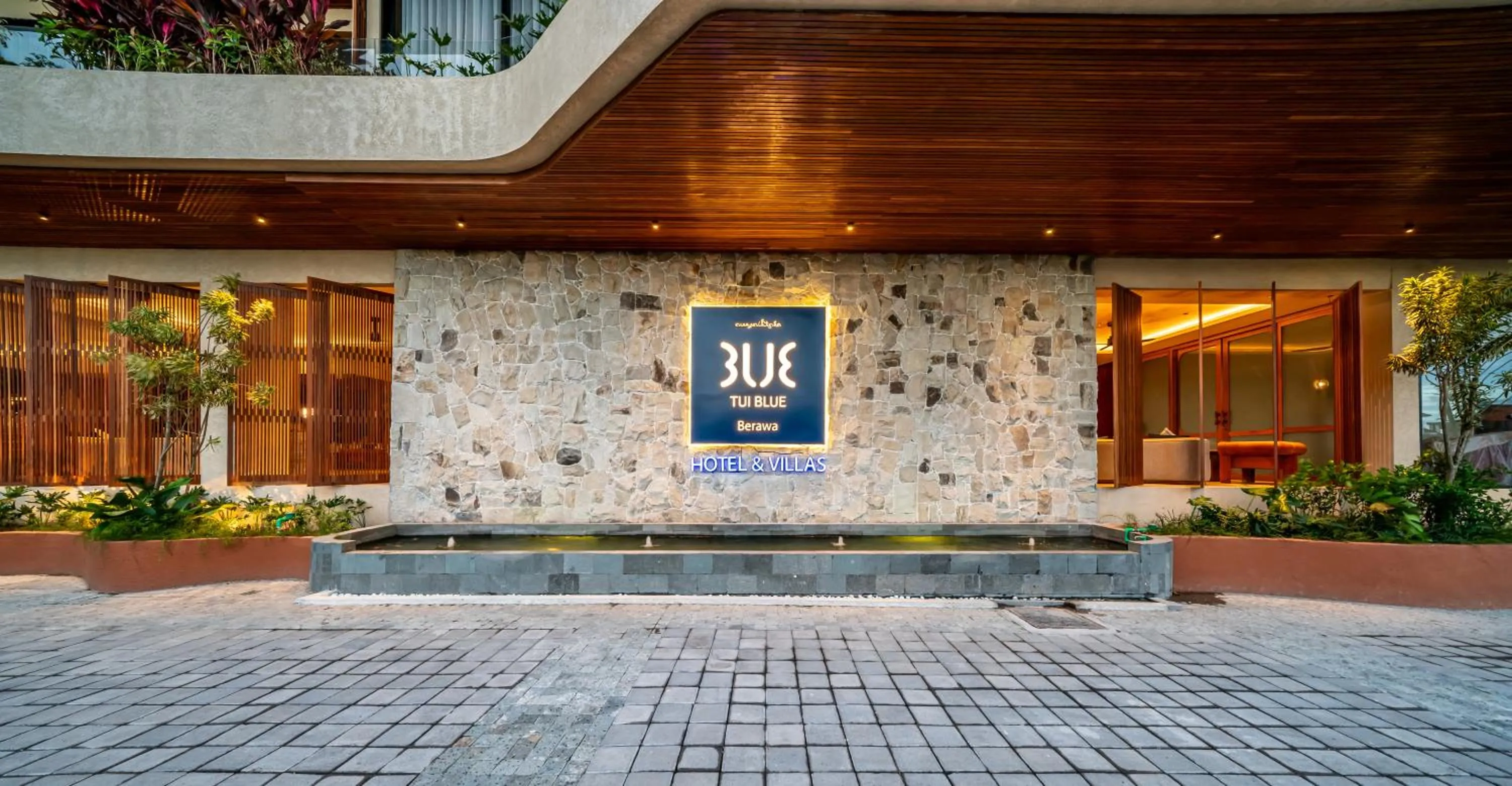 Facade/entrance in TUI BLUE Berawa Hotel and Villas