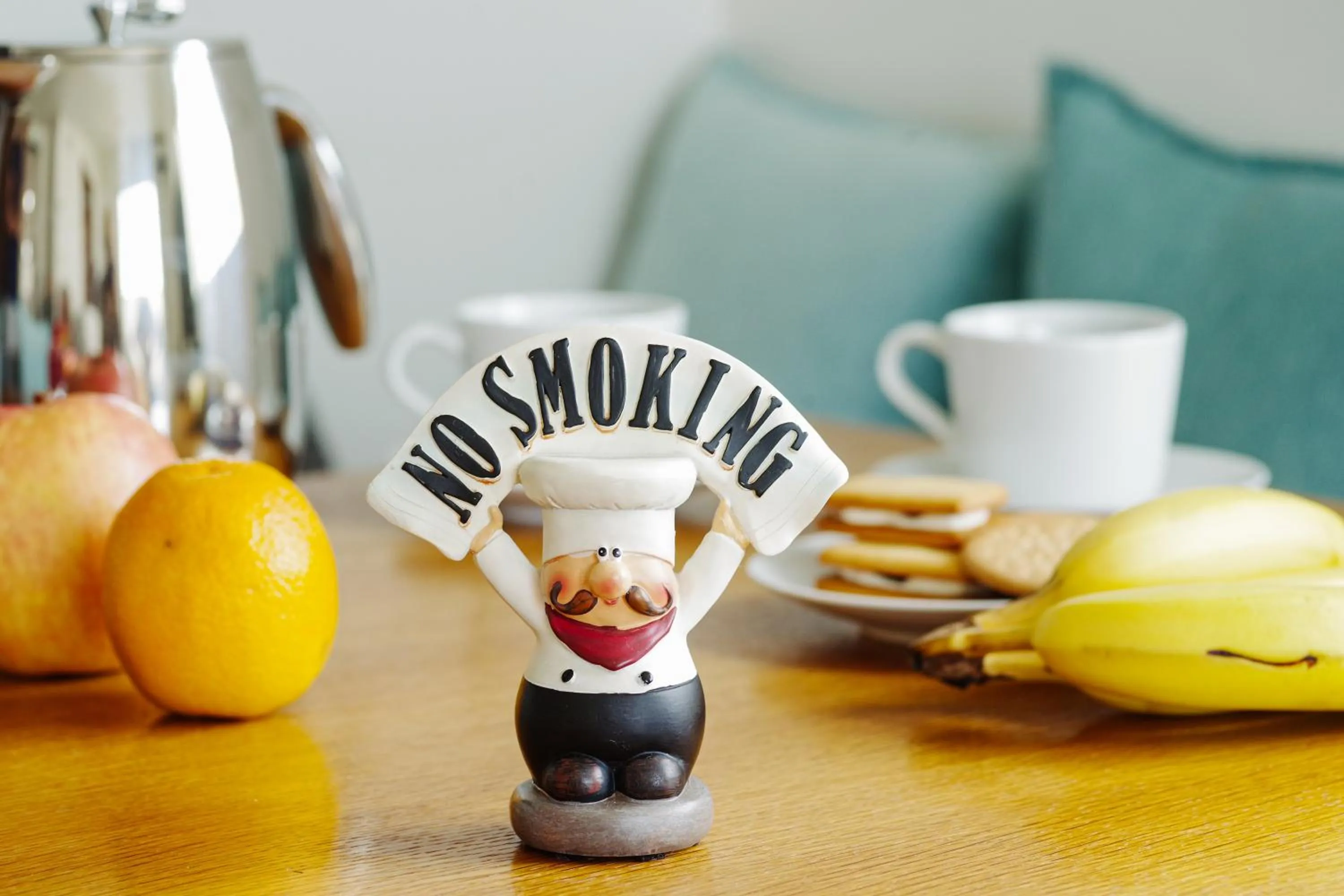 Dining area in Oceanfront Villa Hale Kahakai プライベートサウナ