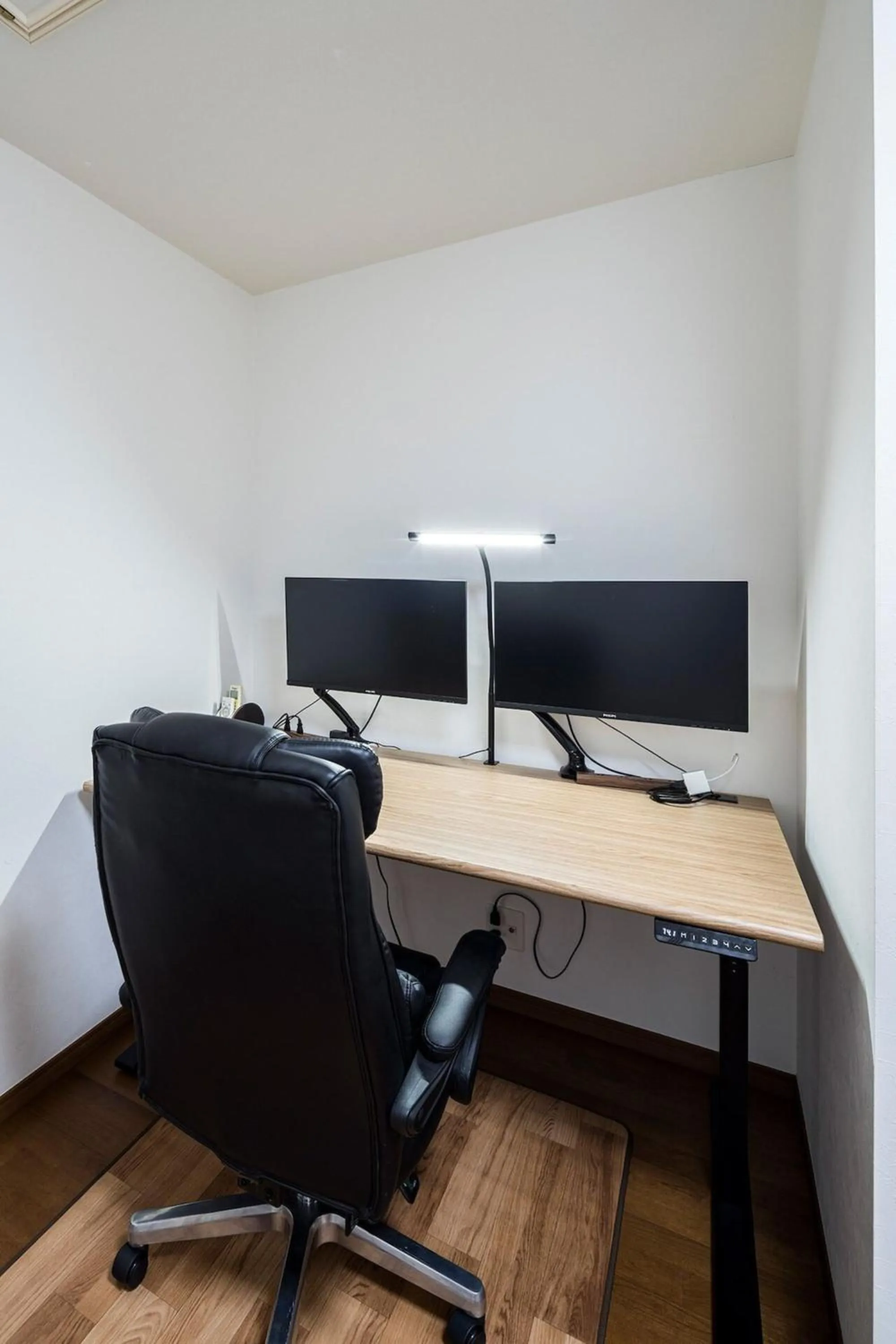 Meeting/conference room in Oceanfront Villa Hale Kahakai プライベートサウナ