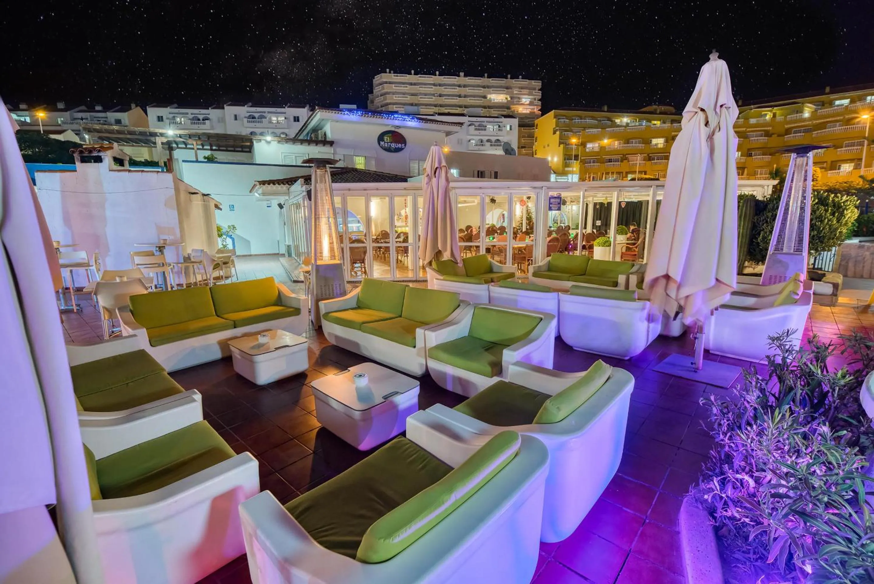 Restaurant/places to eat in Ona el Marqués