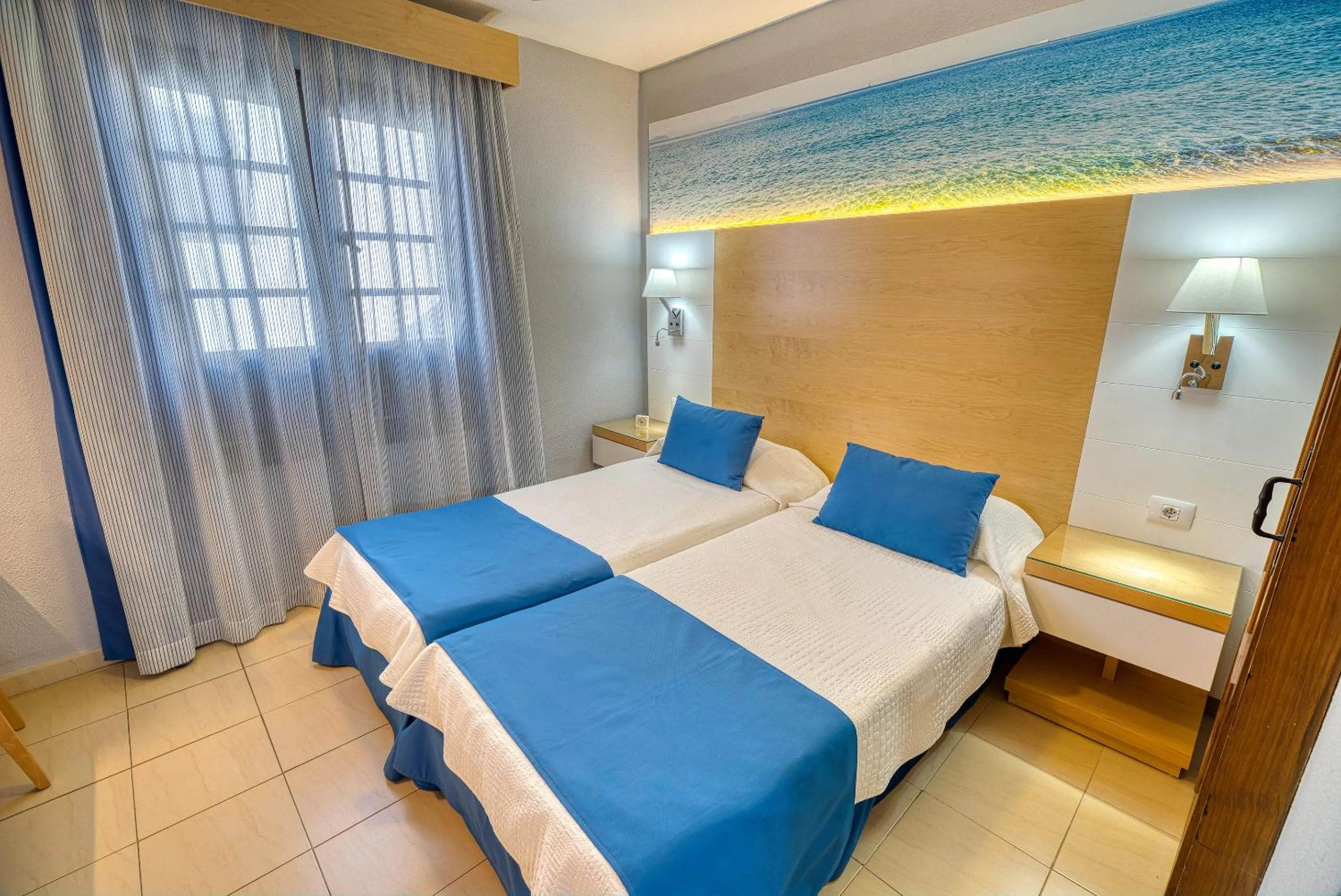 Photo of the whole room, Bed in Ona Las Rosas