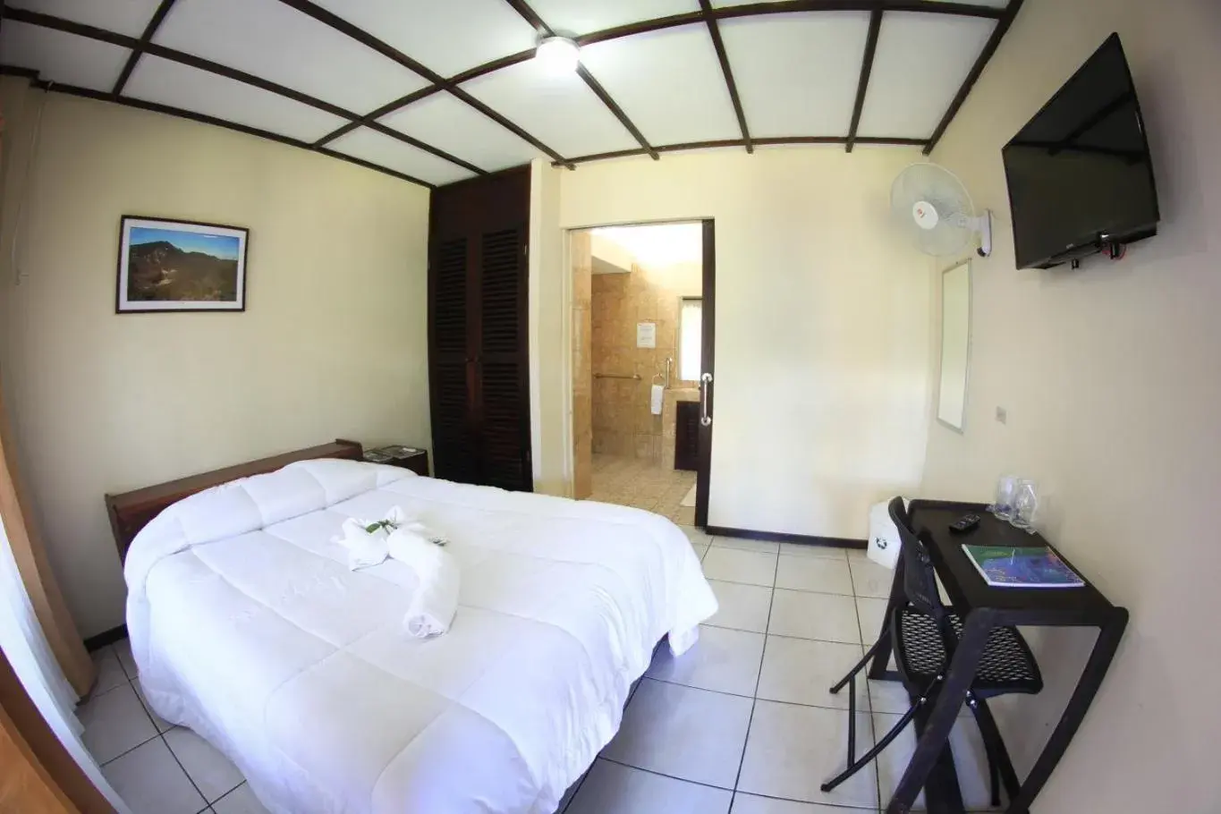 Double Room in Hotel Wagelia Turrialba Double Room in Hotel Wagelia Turrialba