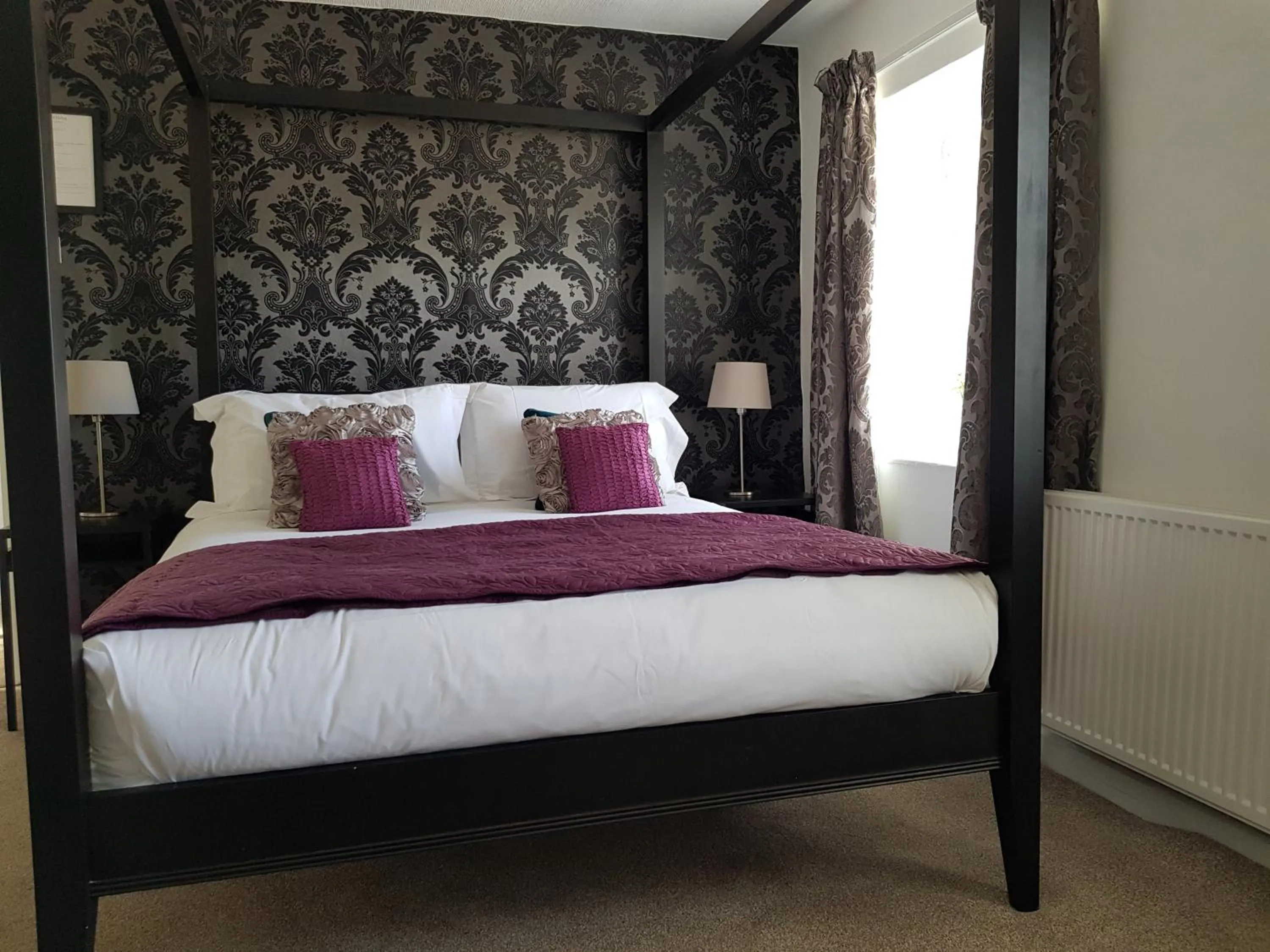 Bed in Ty Helyg Guest House