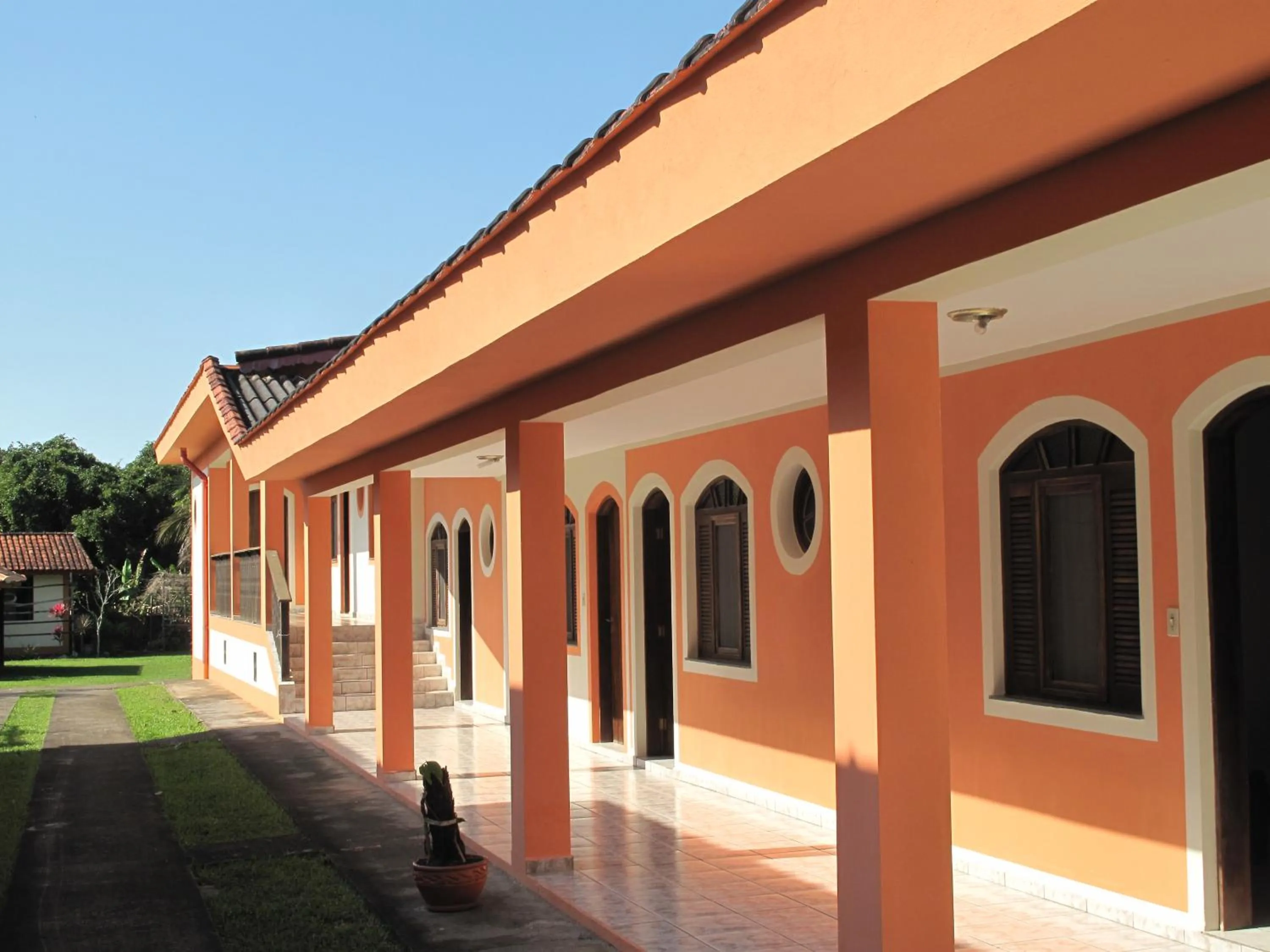 Photo of the whole room in Pousada Atelier Aly da Costa