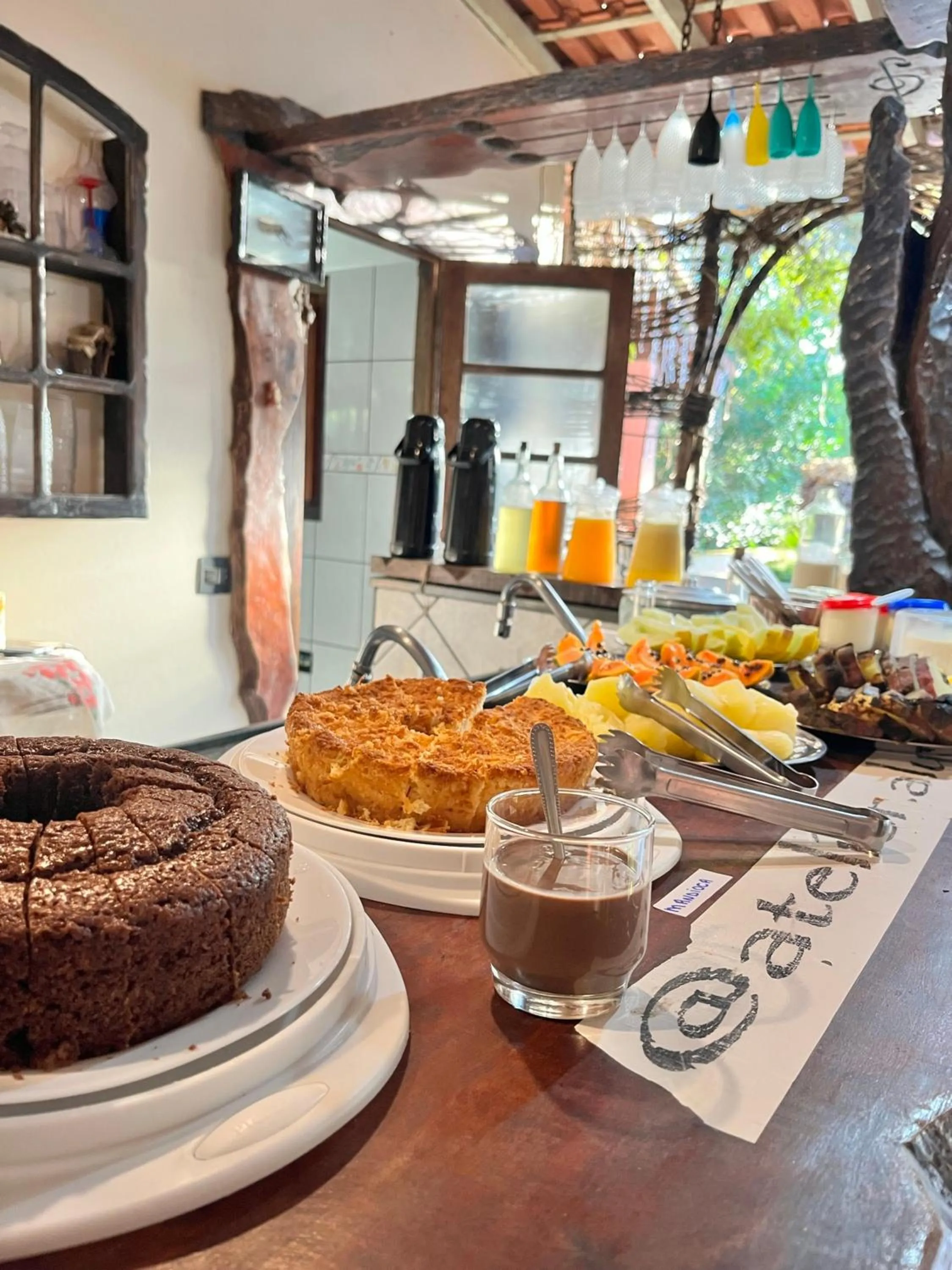 Food and drinks in Pousada Atelier Aly da Costa