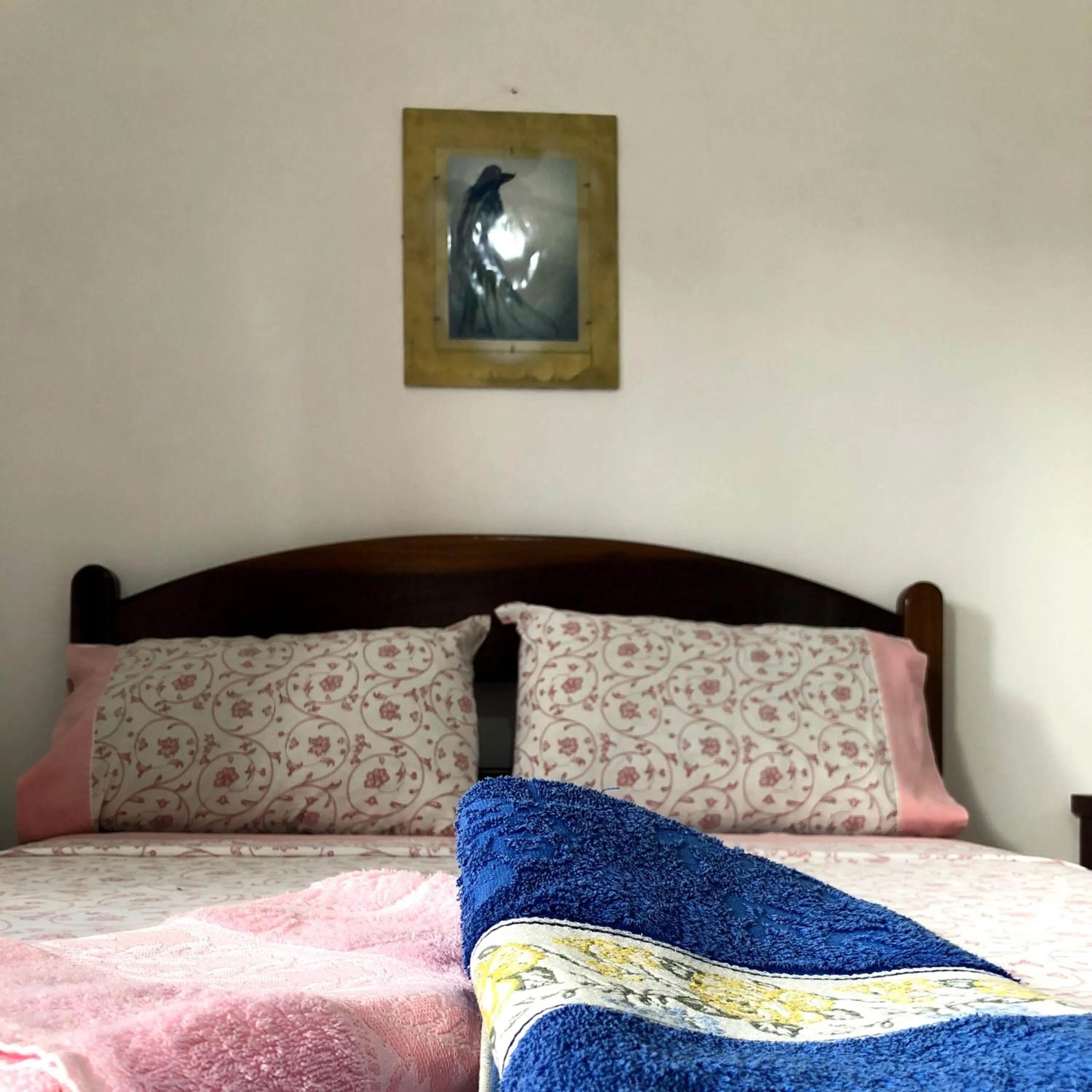 Bed in Pousada Atelier Aly da Costa