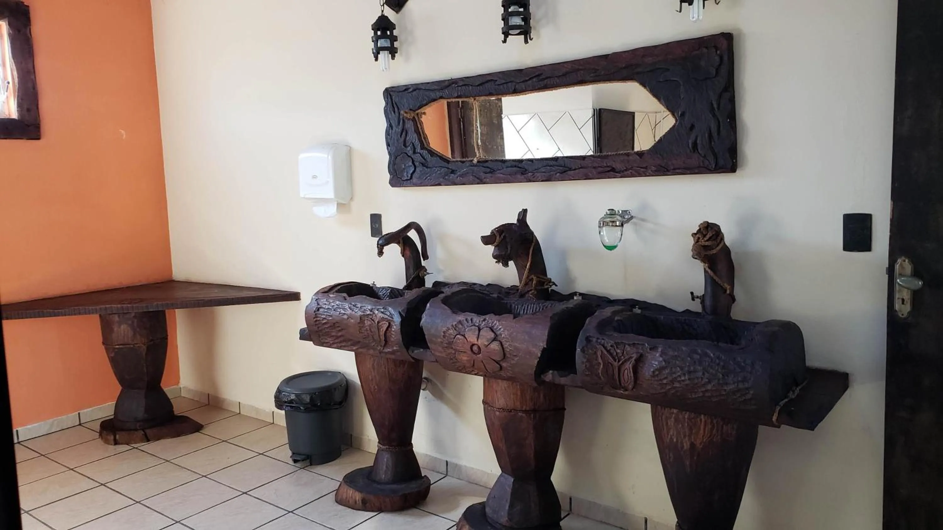 Property building in Pousada Atelier Aly da Costa