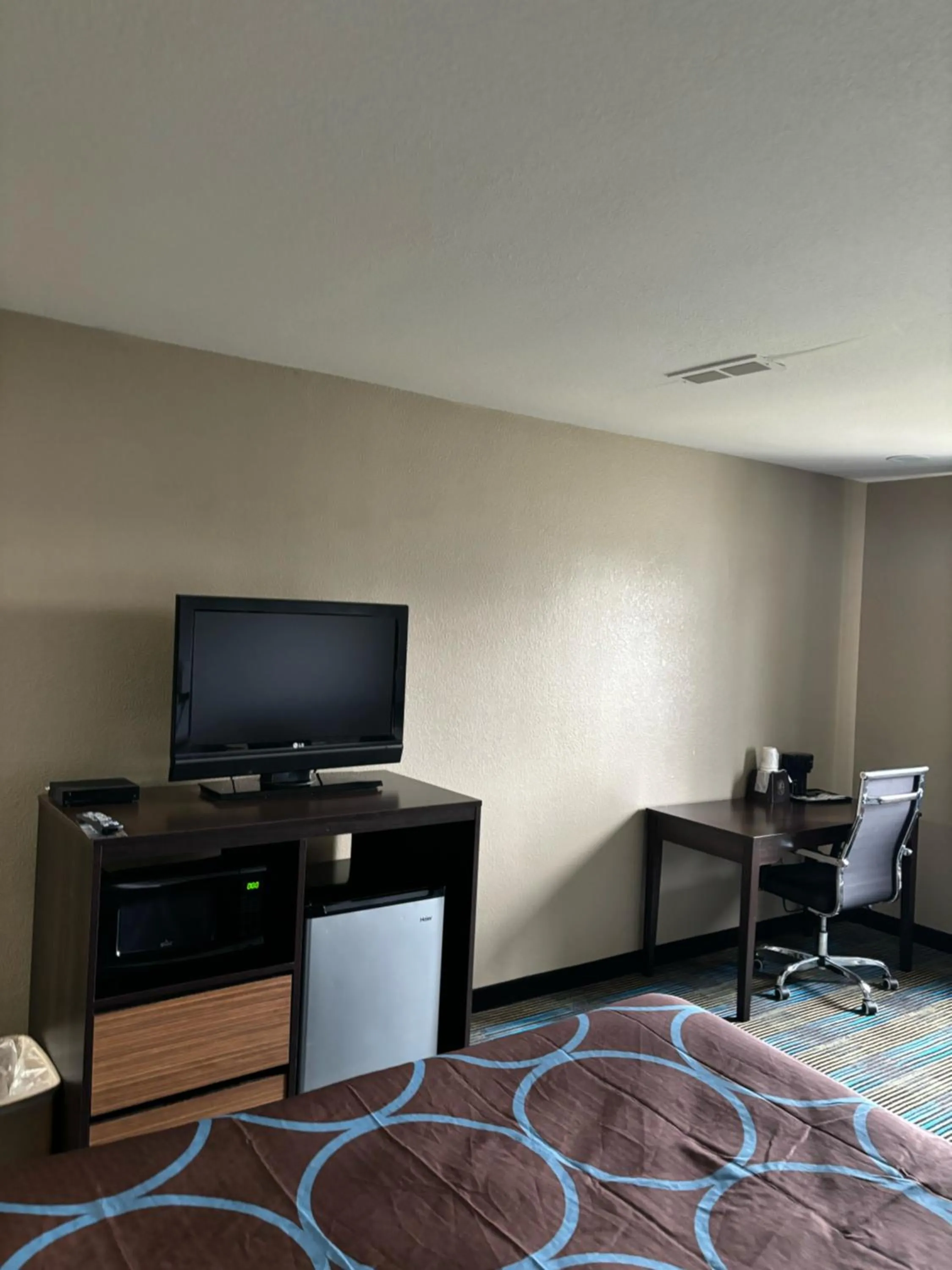 Super 8 by Wyndham Escanaba