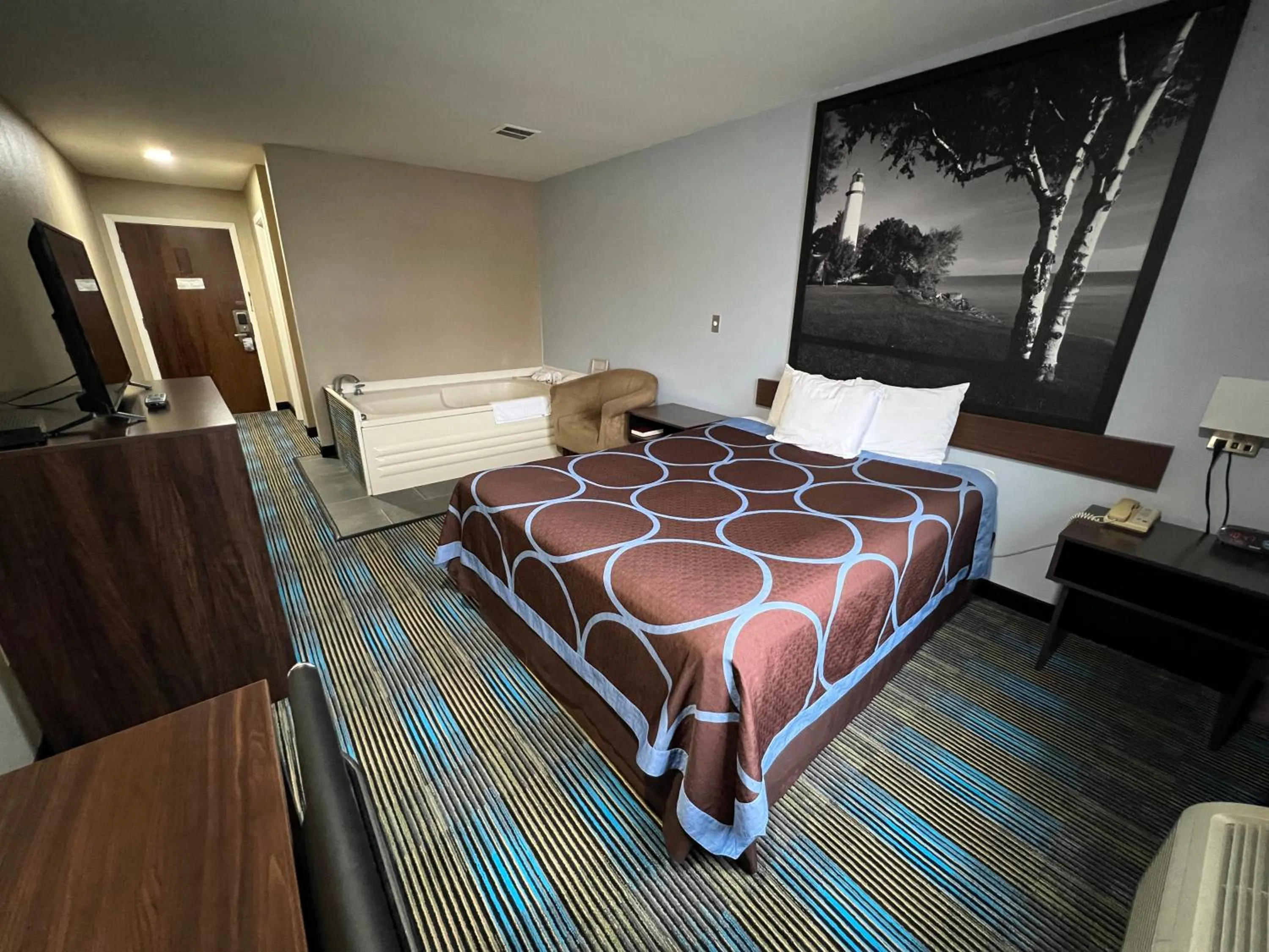 Bed in Super 8 by Wyndham Escanaba