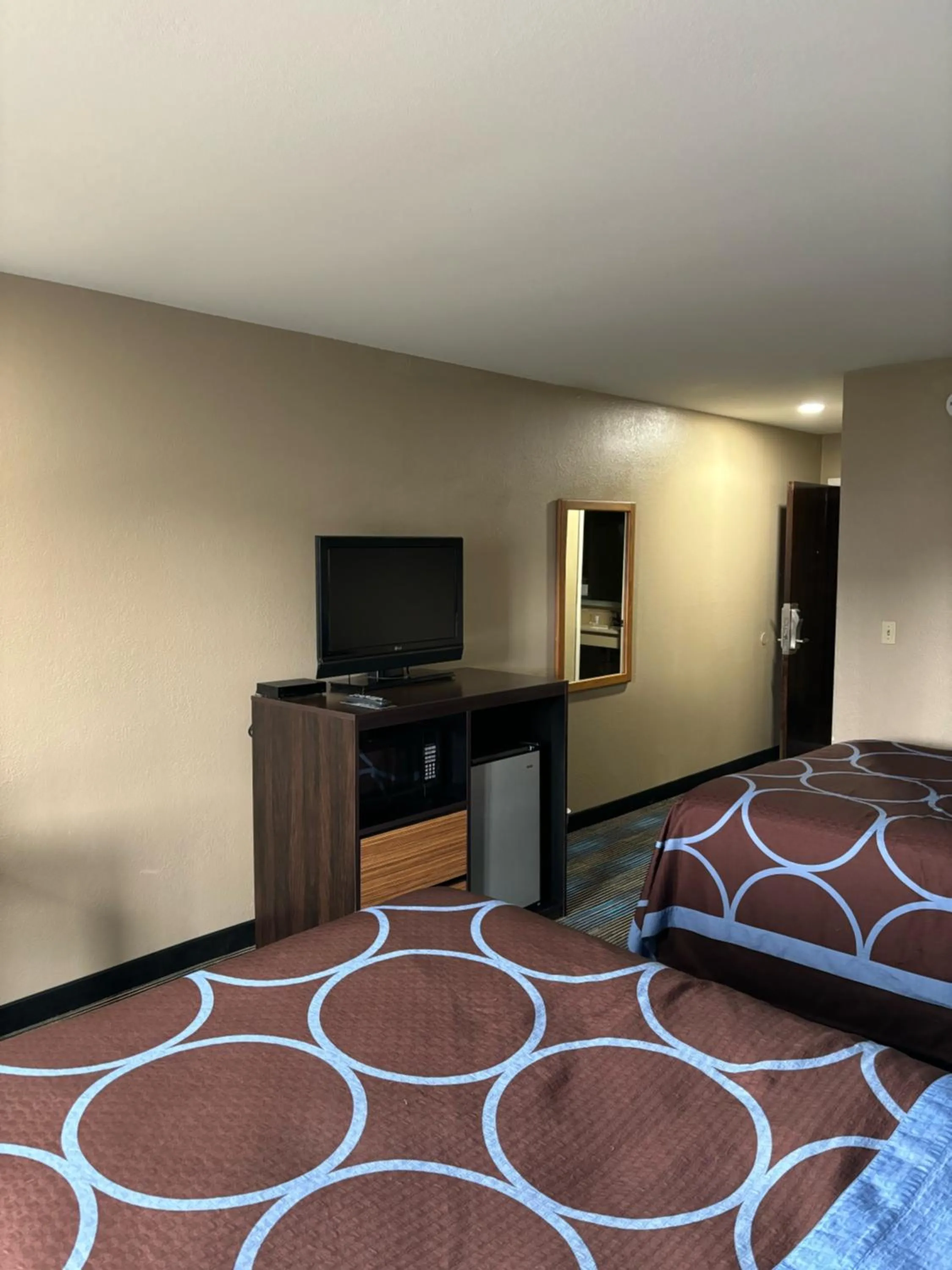 Bed in Super 8 by Wyndham Escanaba
