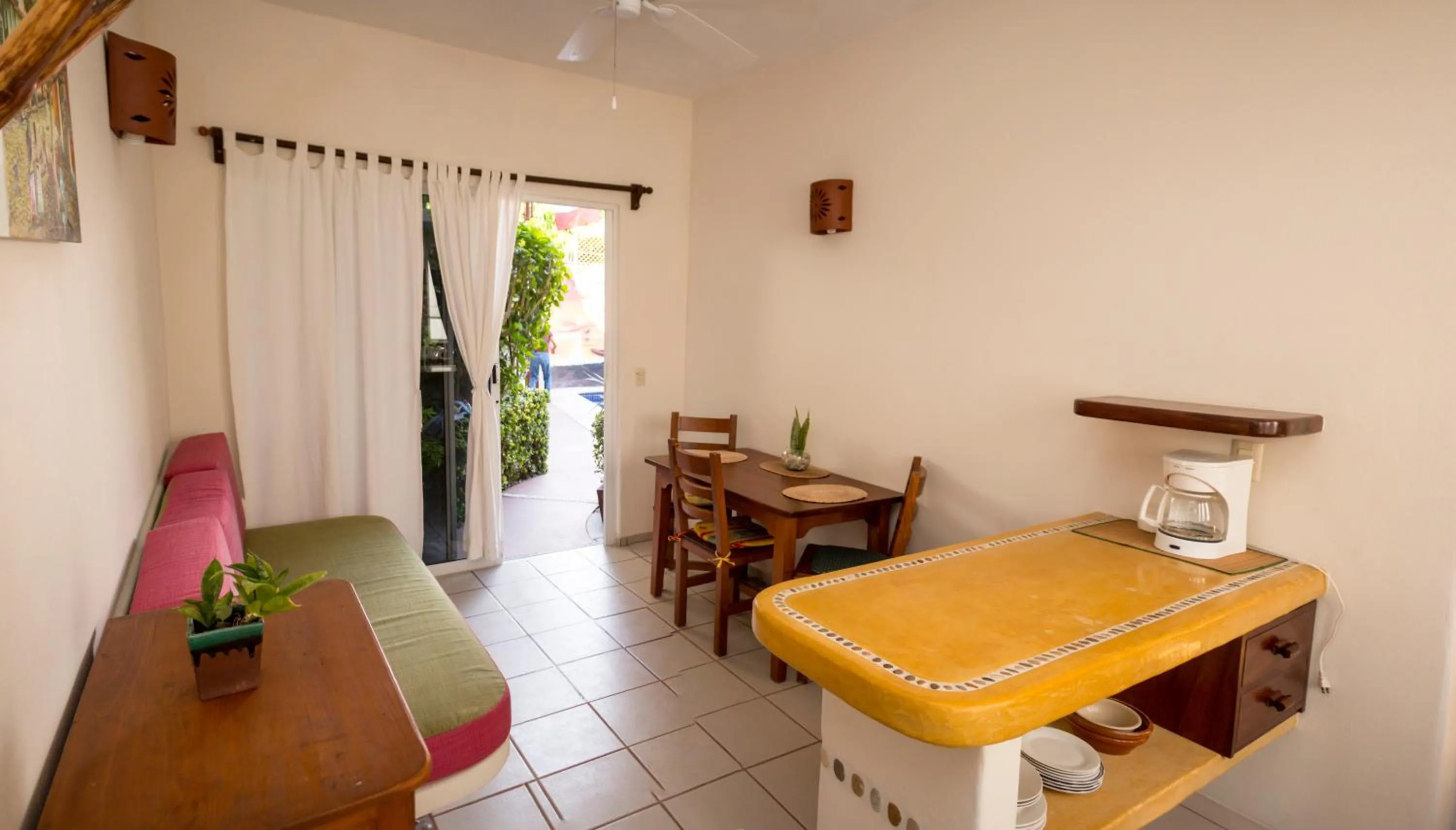 Studio - single occupancy in Canto del Mar Hotel - Zihuatanejo - Suites con Cocina