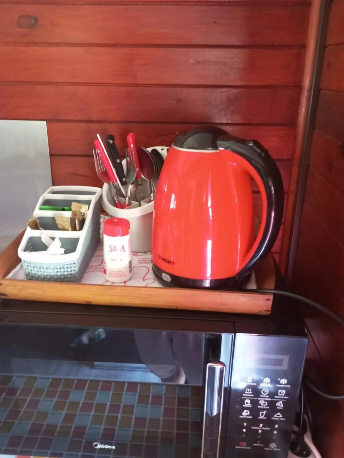 Breakfast in Raiatea Airport Bungalow