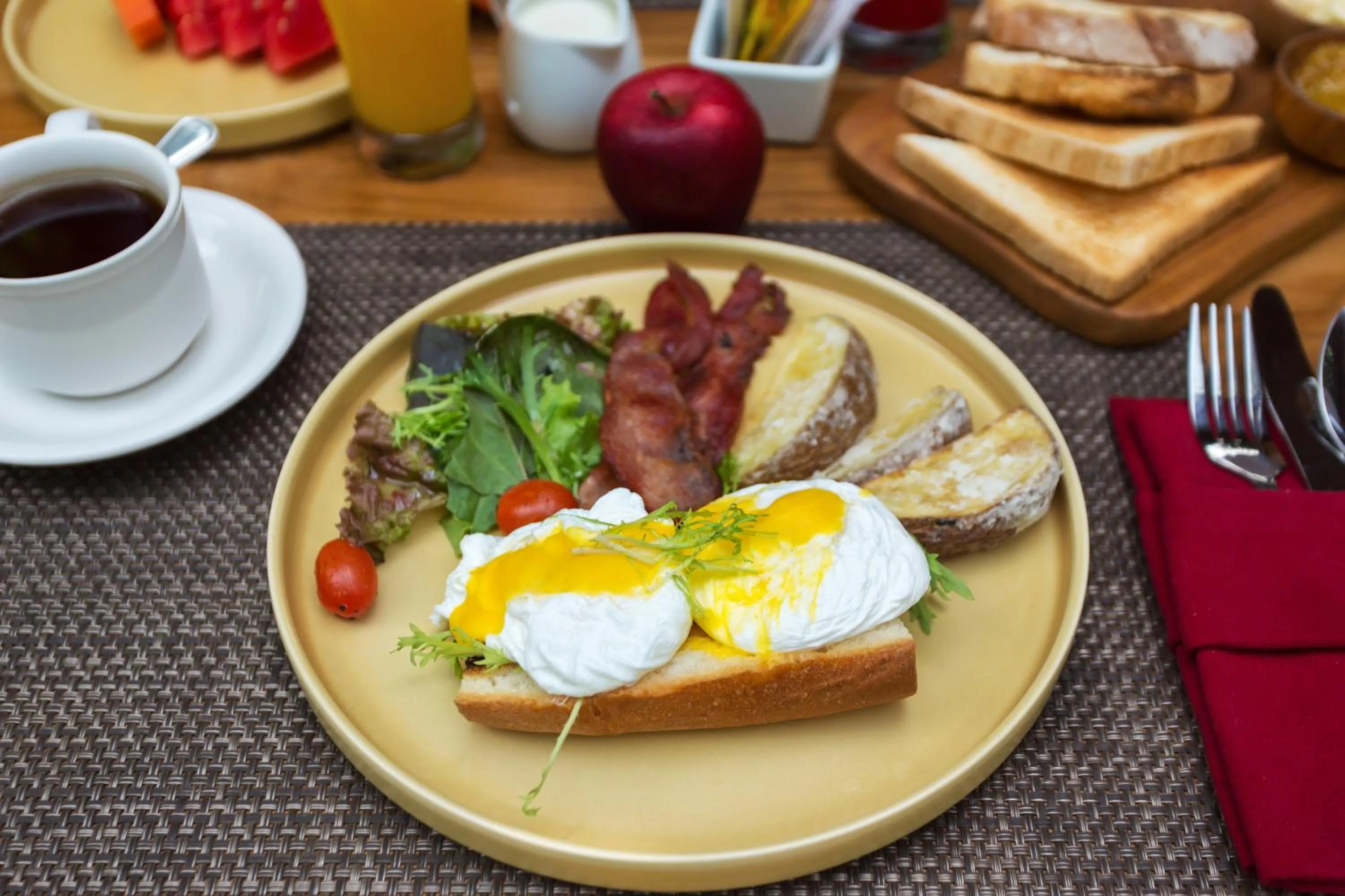 Food and drinks in Puri Payogan Villa