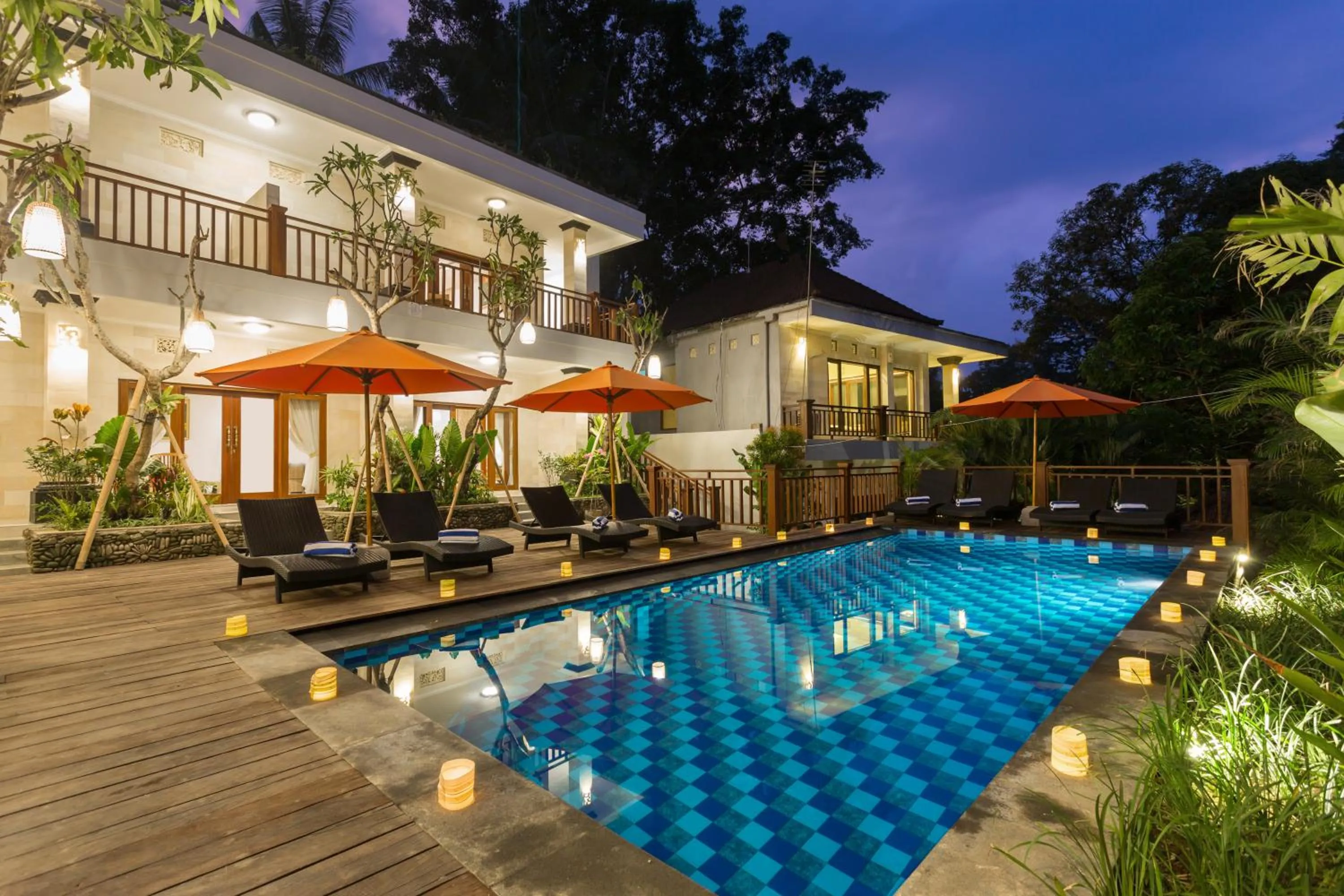 Swimming pool in Puri Payogan Villa