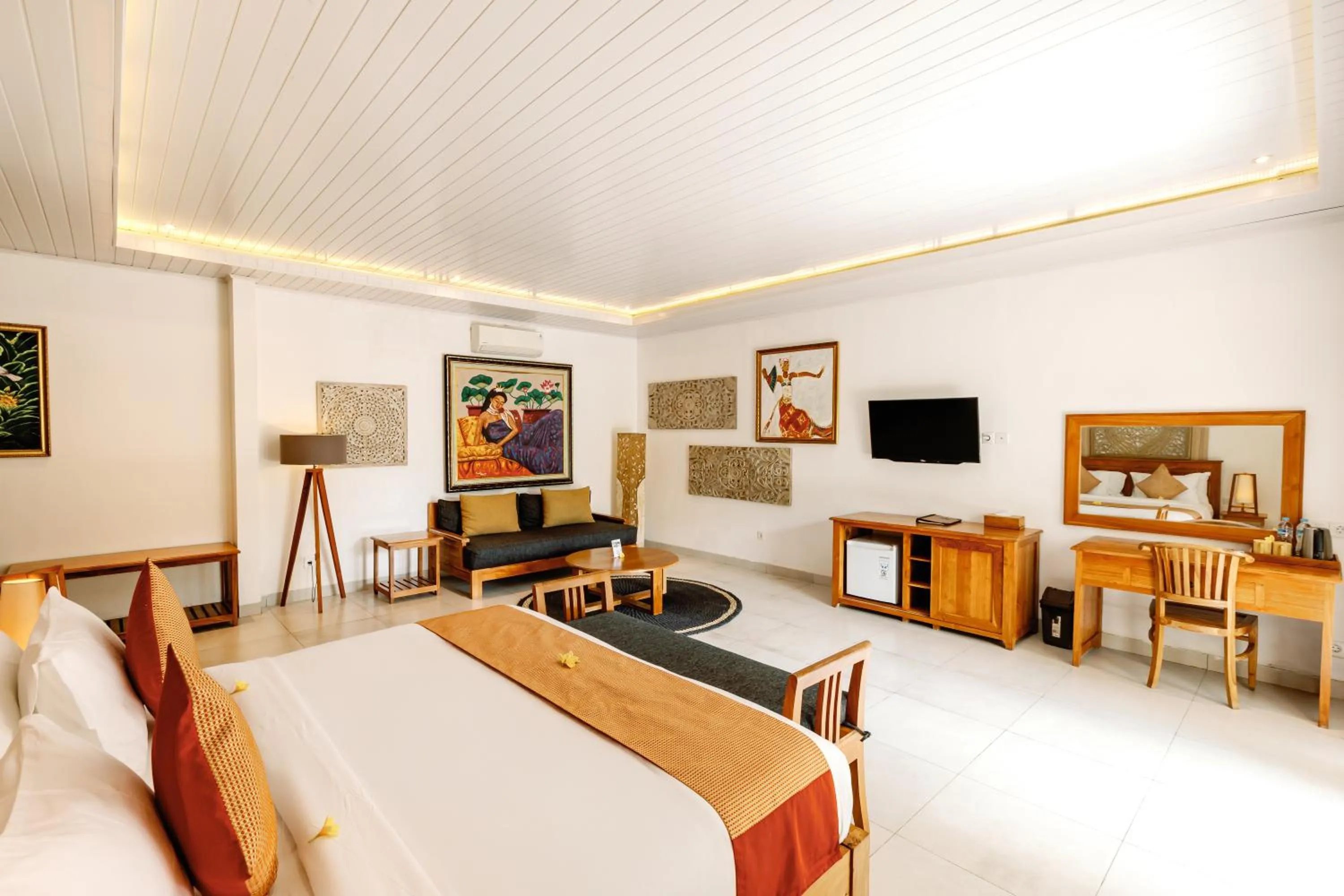 View (from property/room), Bed in Puri Payogan Villa