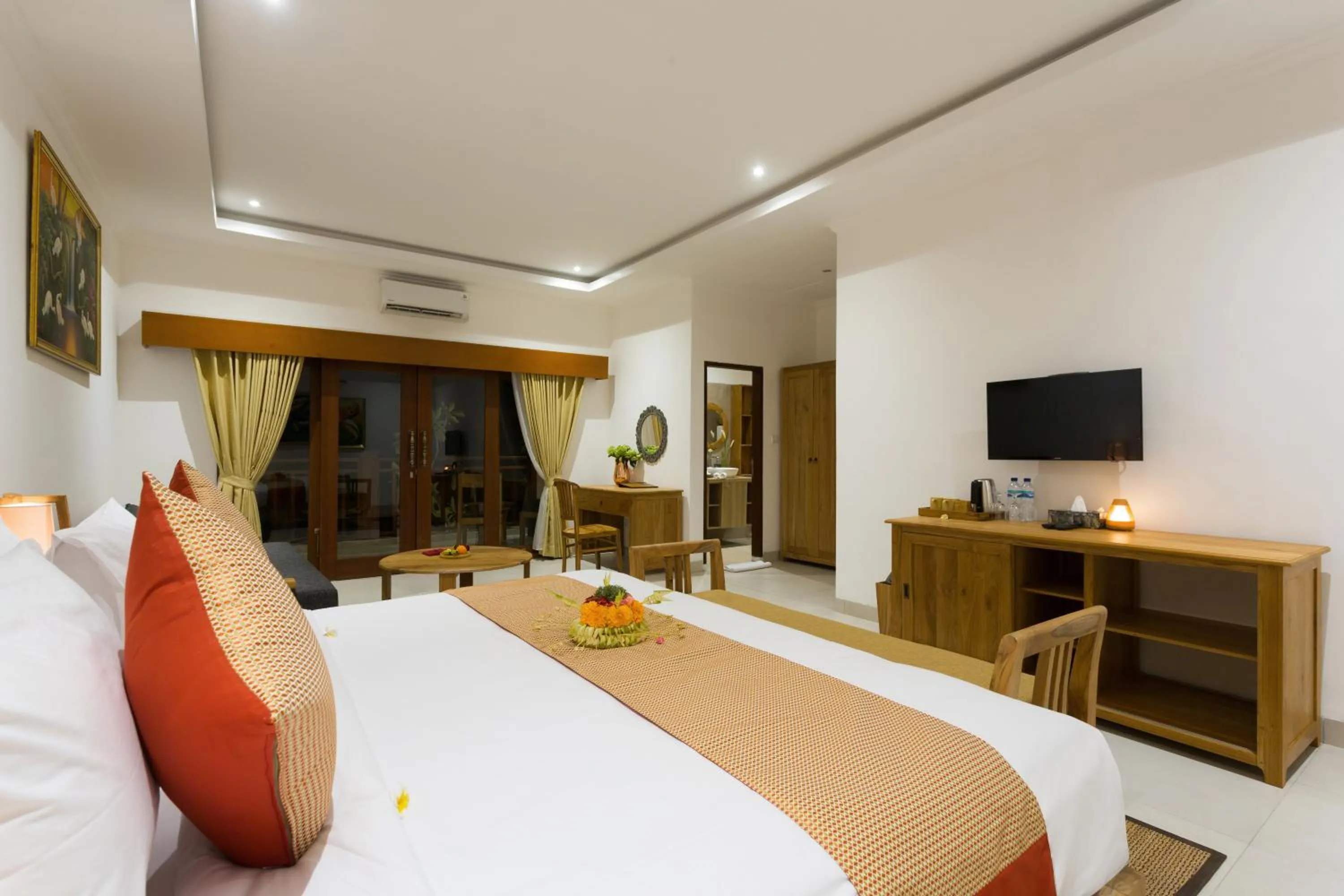 Bed in Puri Payogan Villa