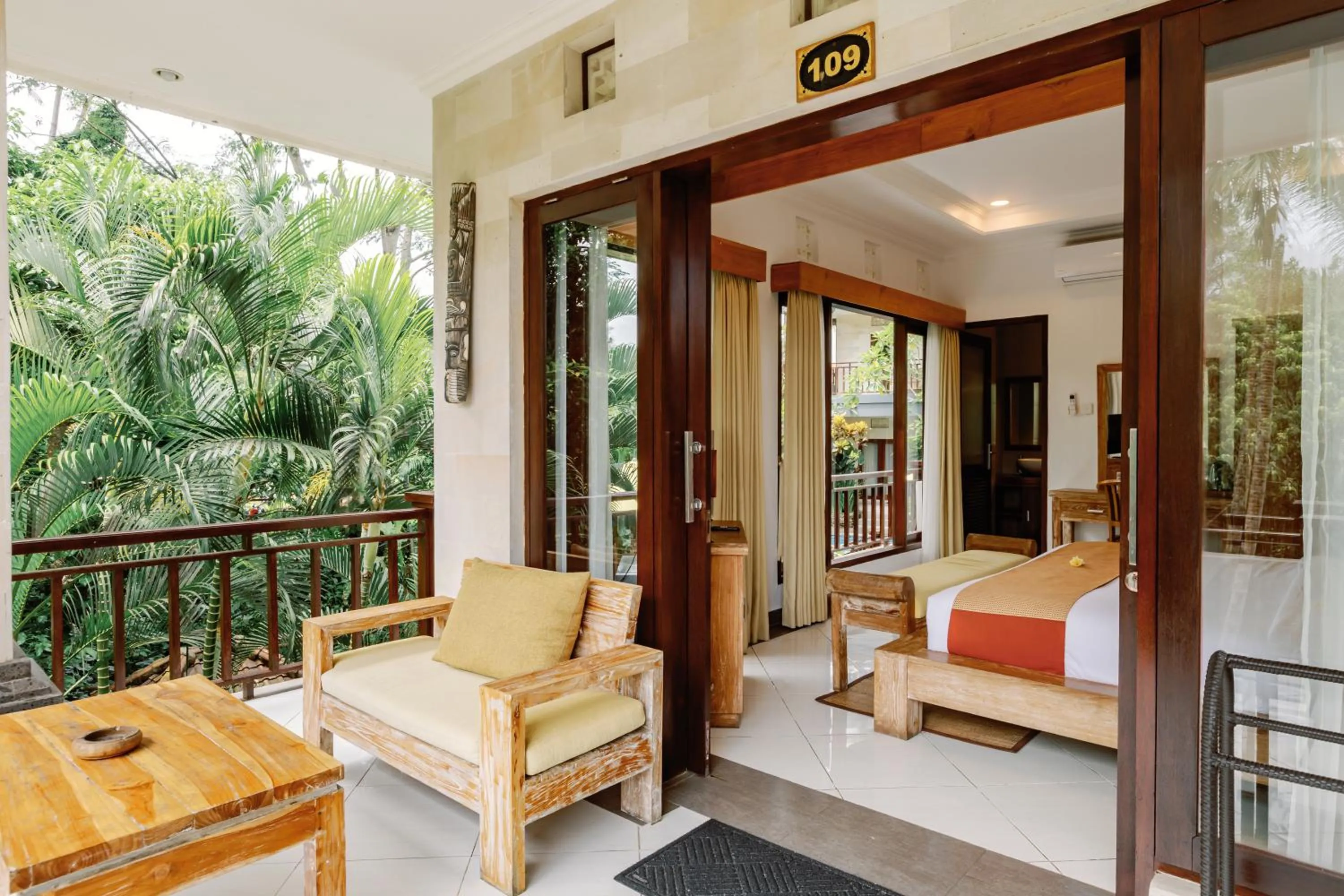 Balcony/Terrace in Puri Payogan Villa