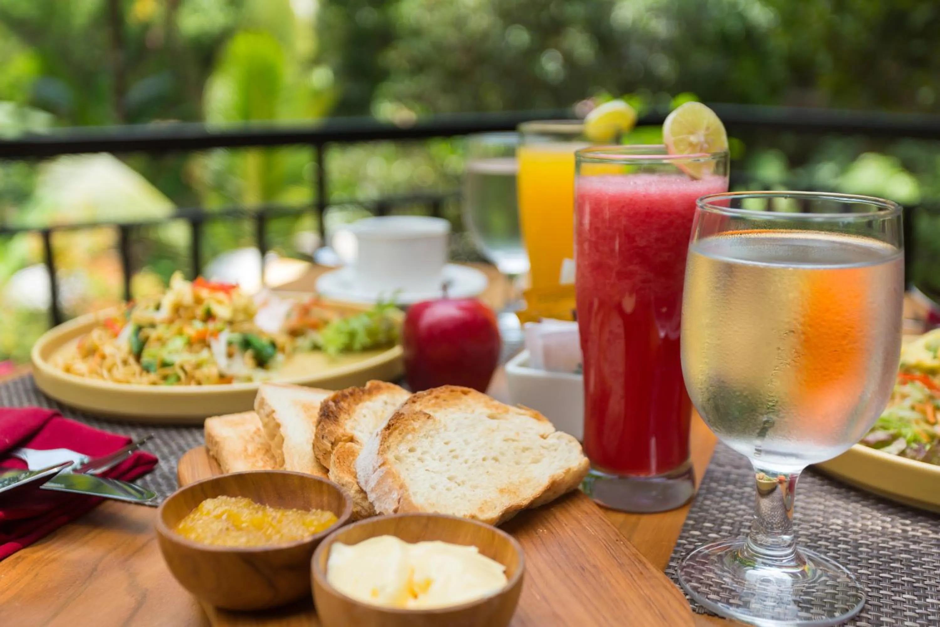 Food and drinks in Puri Payogan Villa