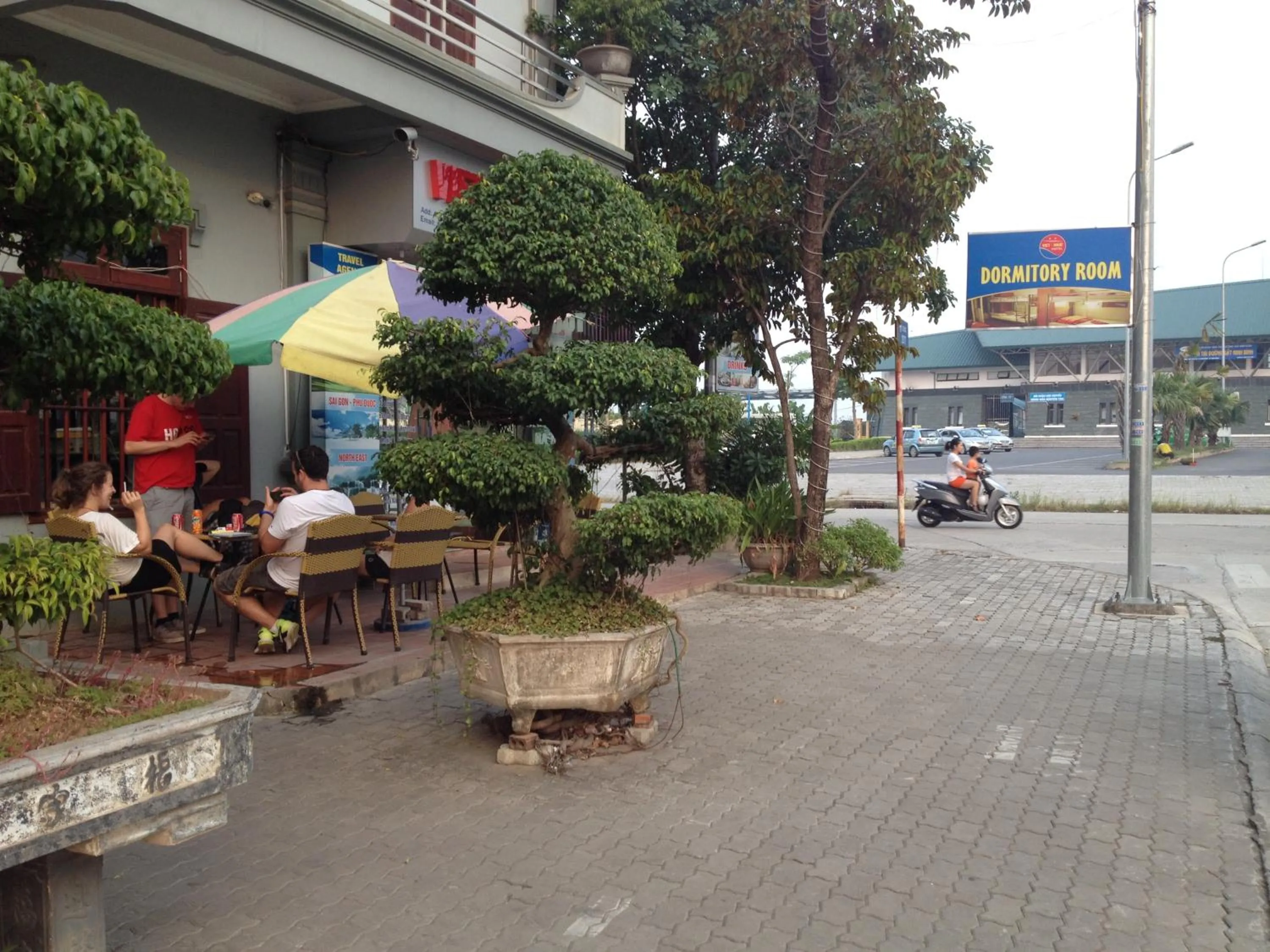 Street view in Viet Nhat Hotel