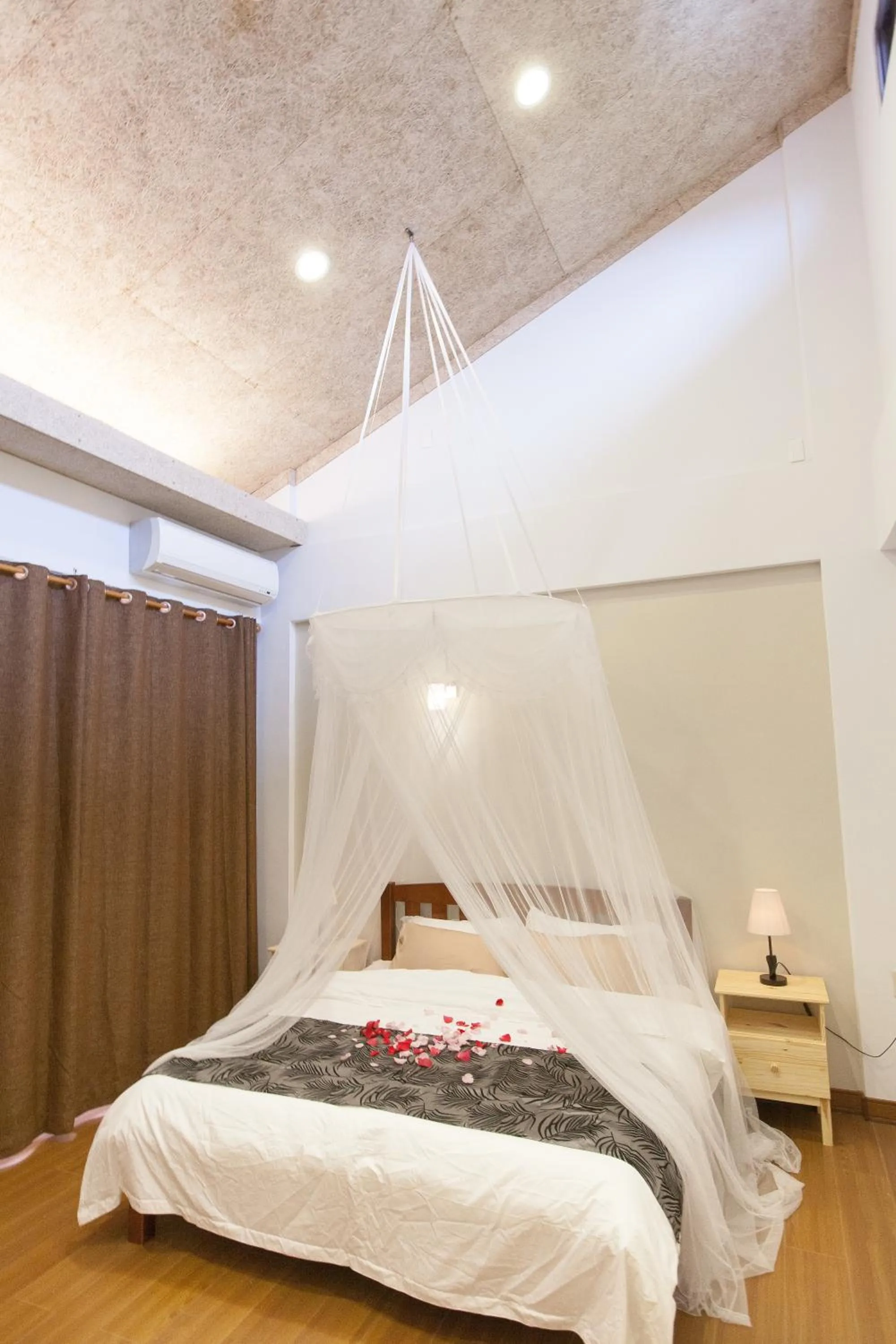 Bed in Summer Rocker Villa