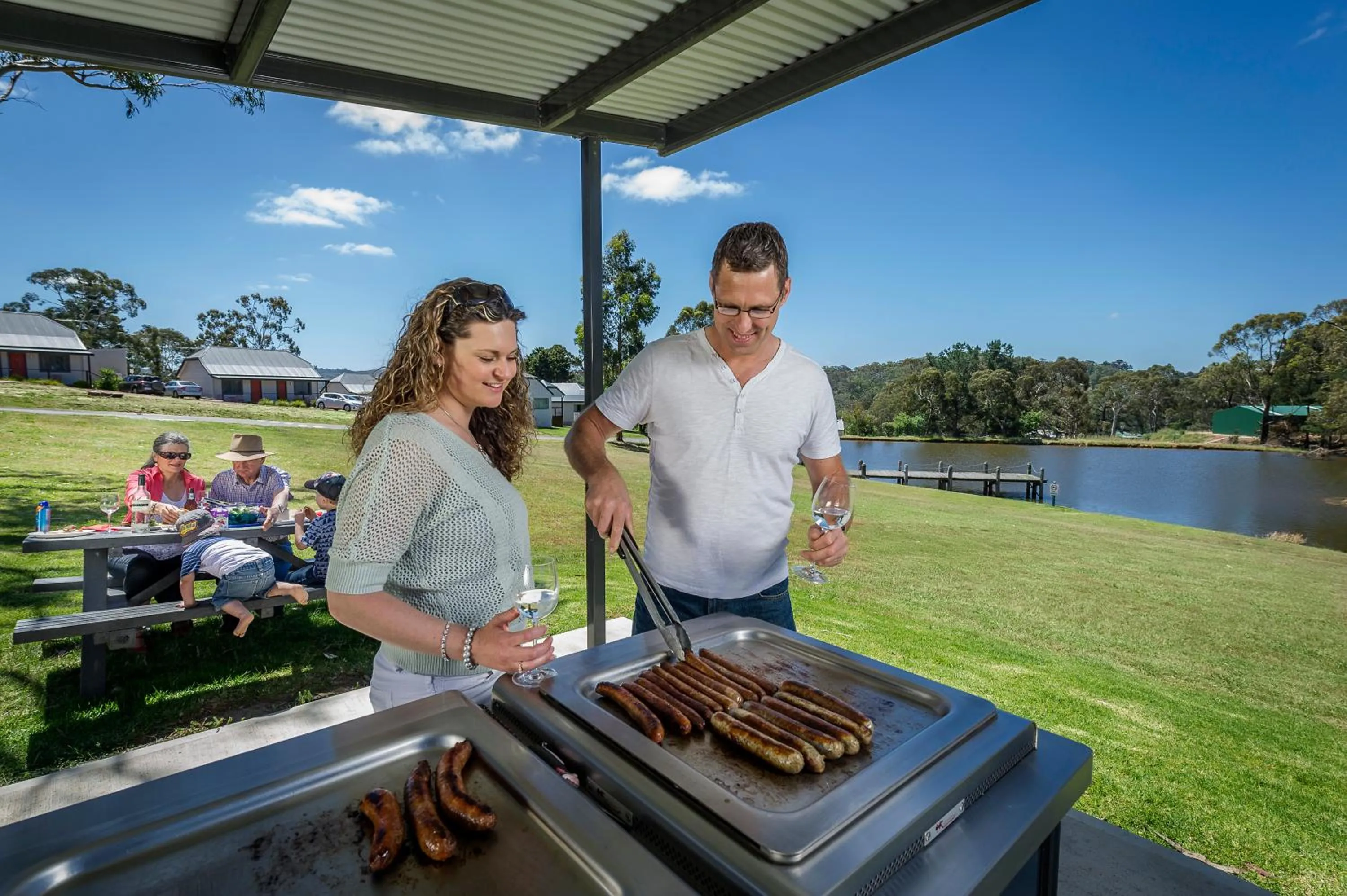 BBQ facilities in Discovery Parks - Hahndorf