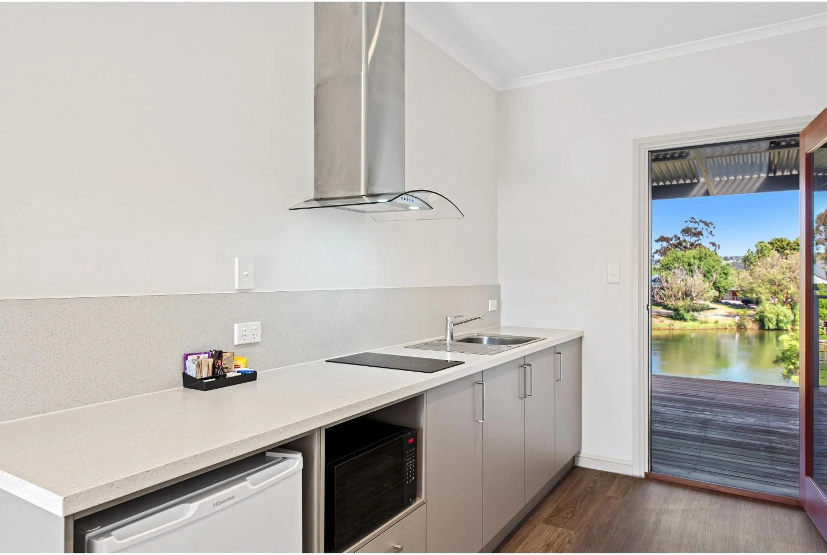 Kitchen or kitchenette in Discovery Parks - Hahndorf