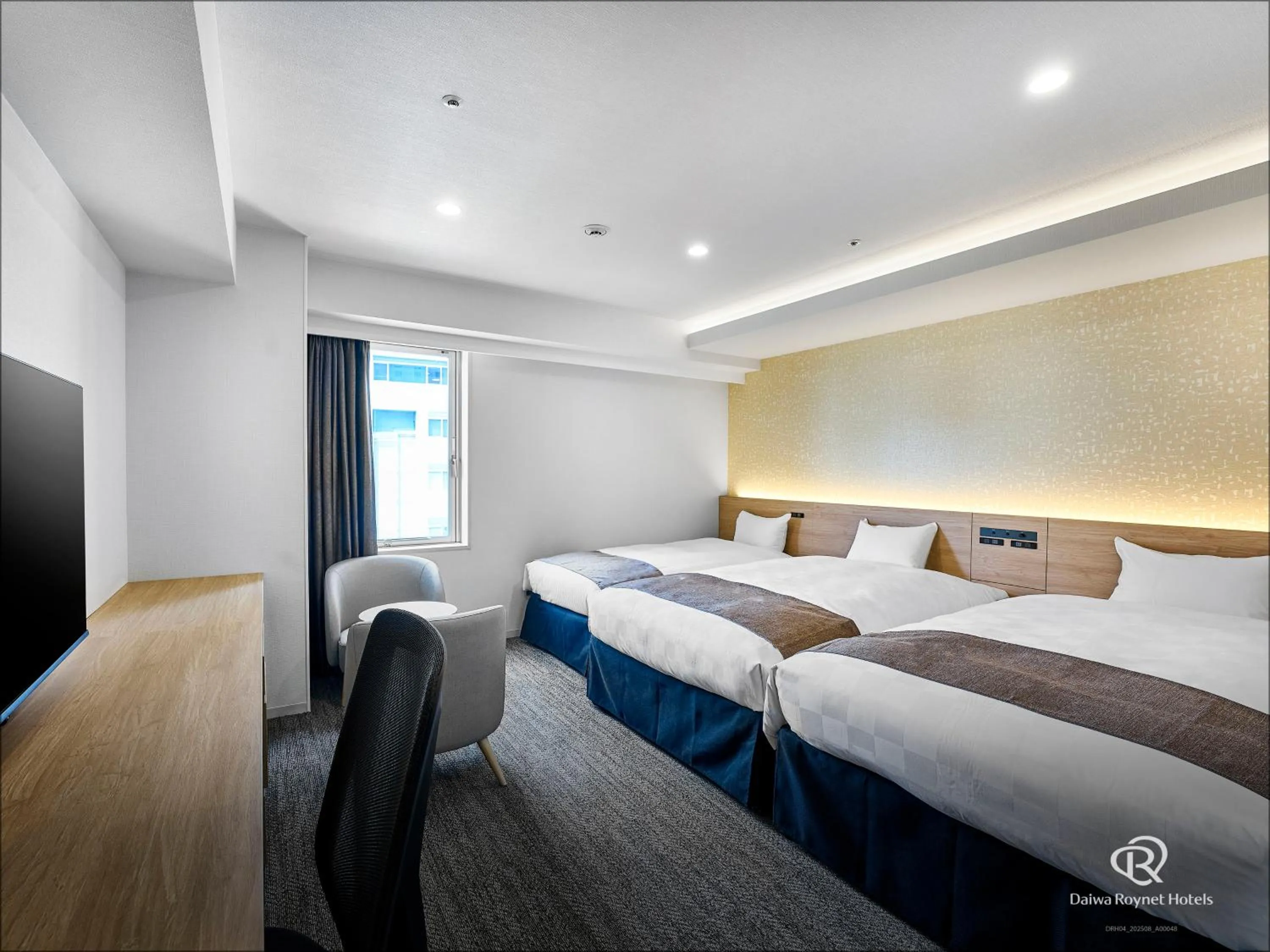 Bed in Daiwa Roynet Hotel Hamamatsu